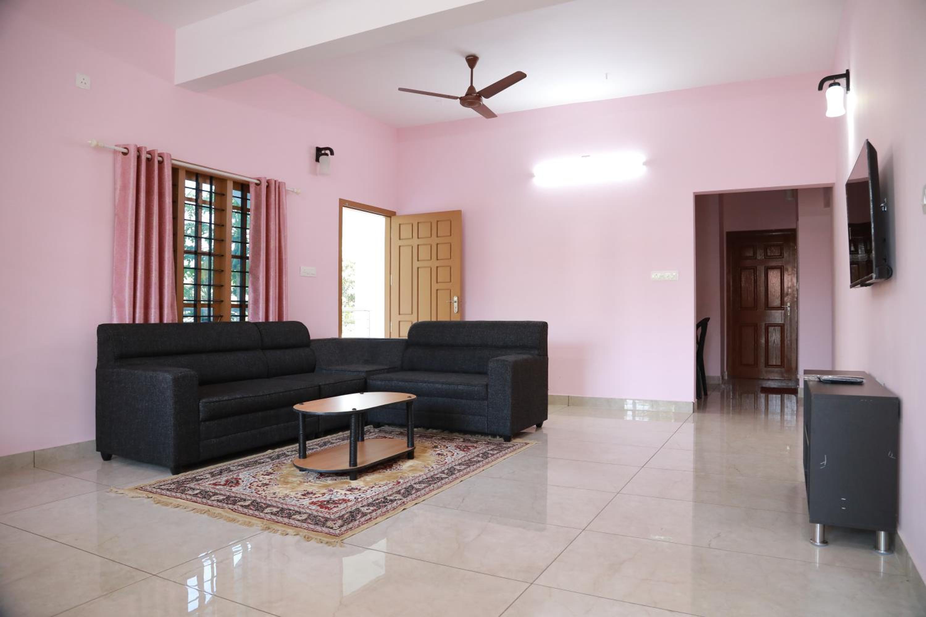 Mammen's Homestay, Vyttila