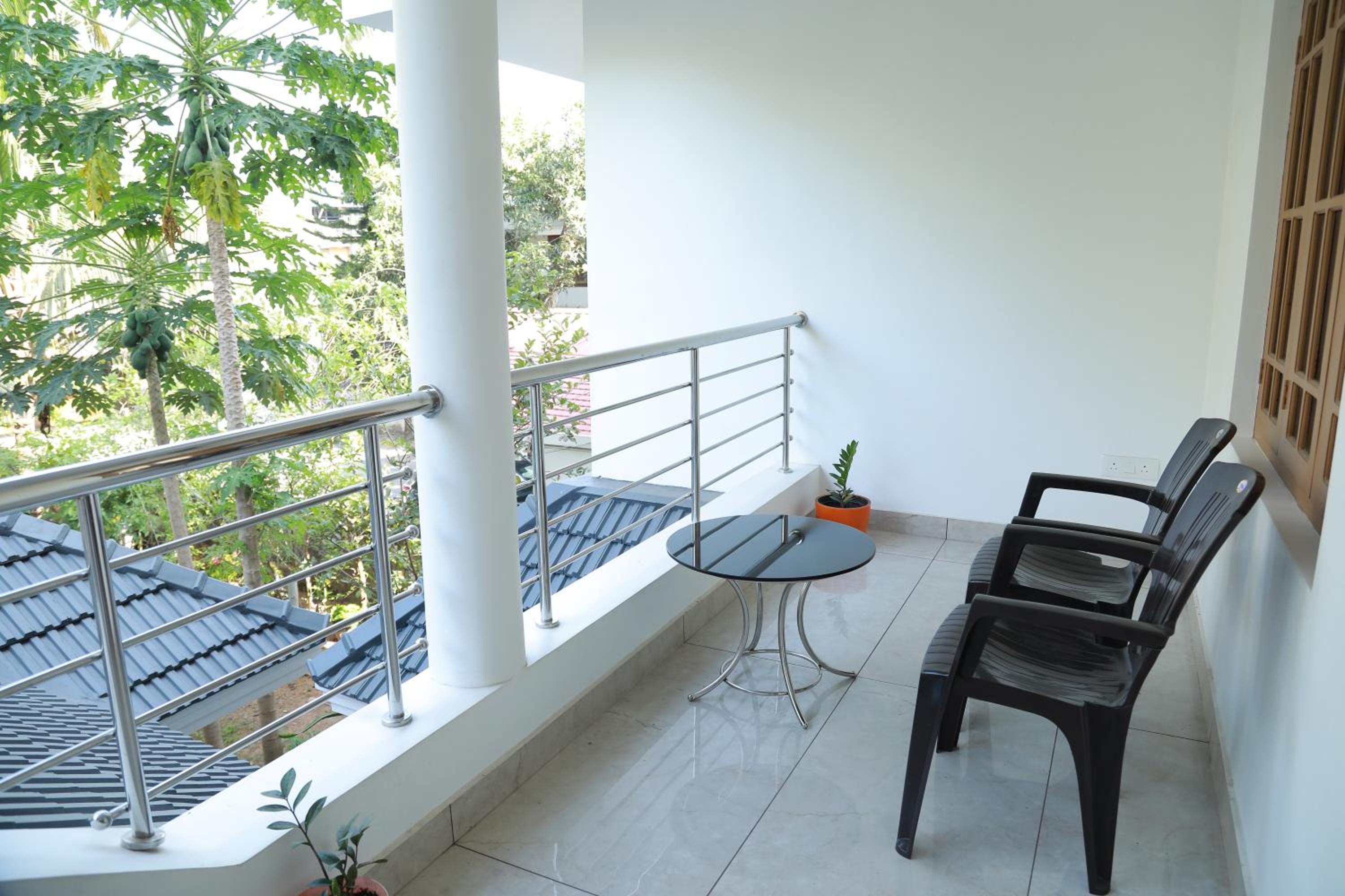 Mammen's Homestay, Vyttila