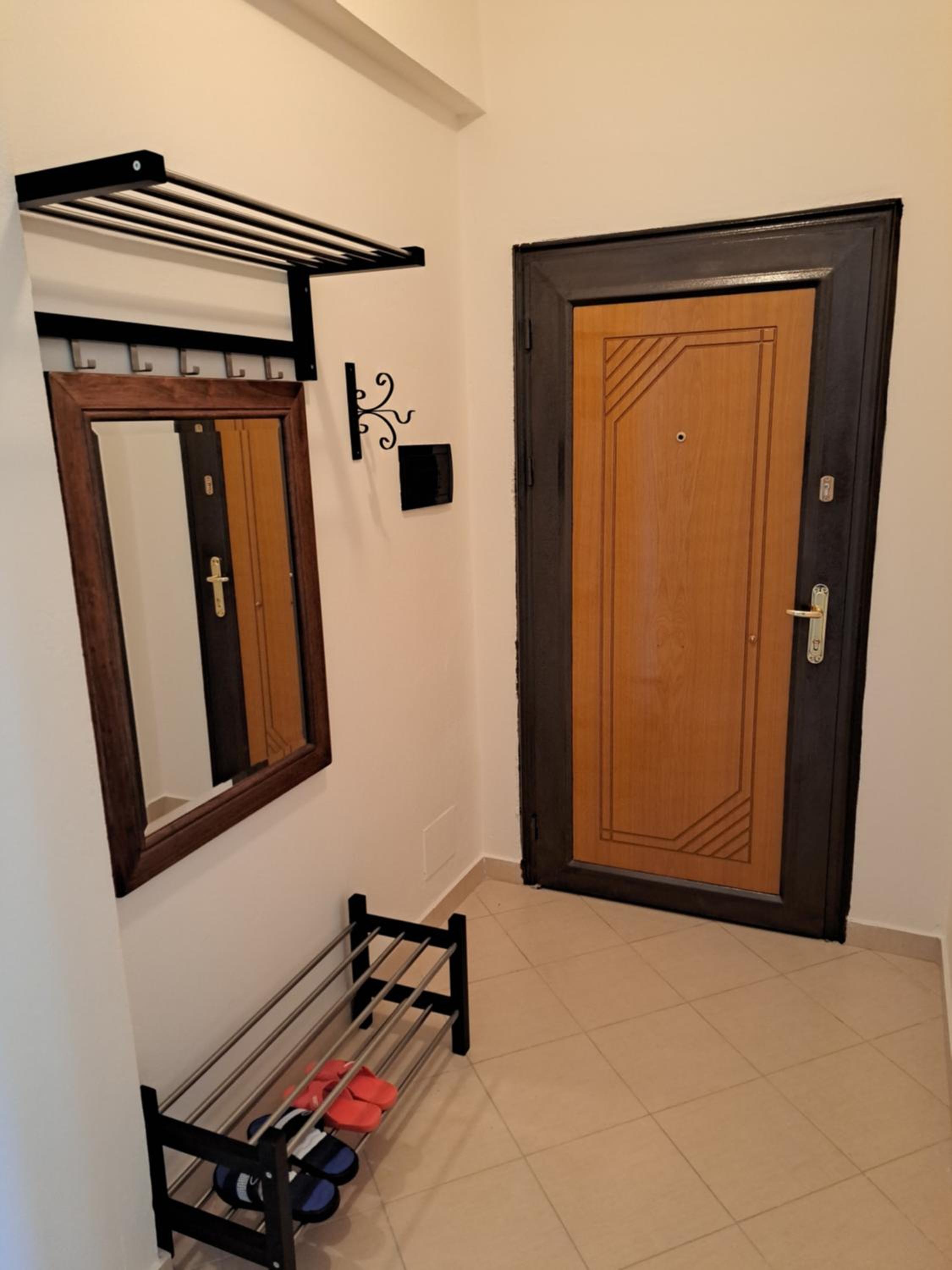 JOHNNY APARTAMENT VLORE