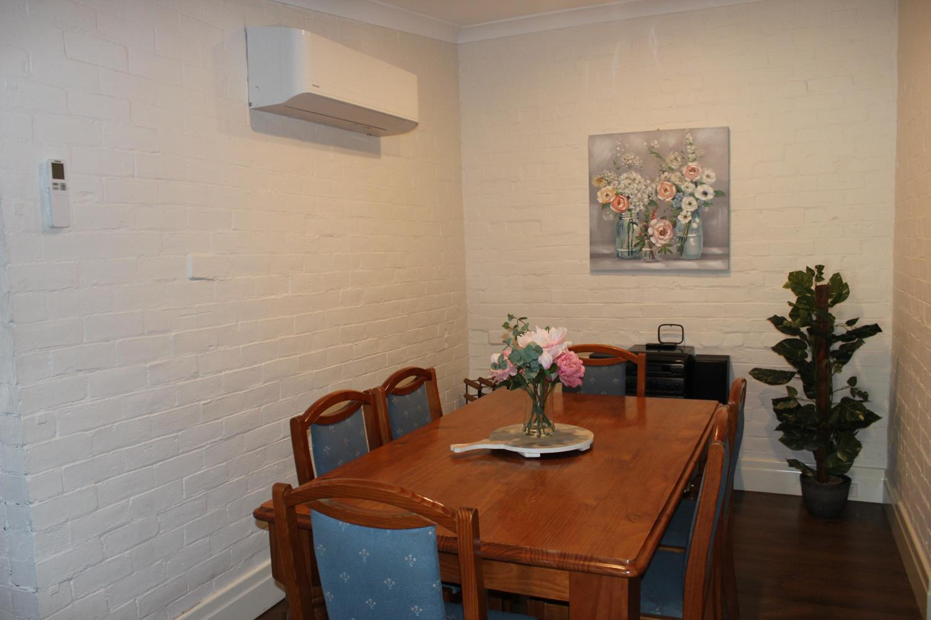 The Cosy House - Central Albury