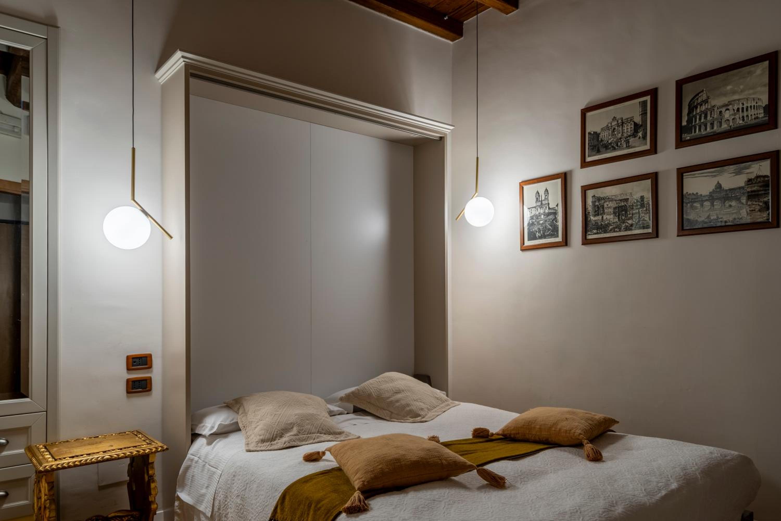 Condotti Rooms