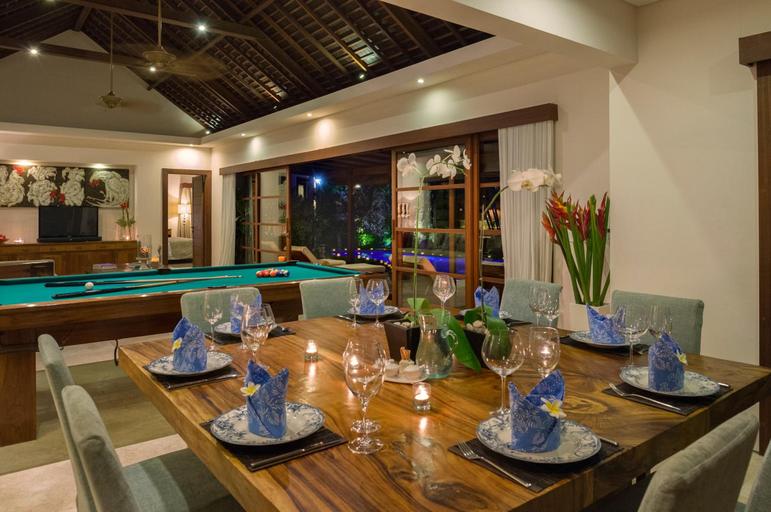 dining