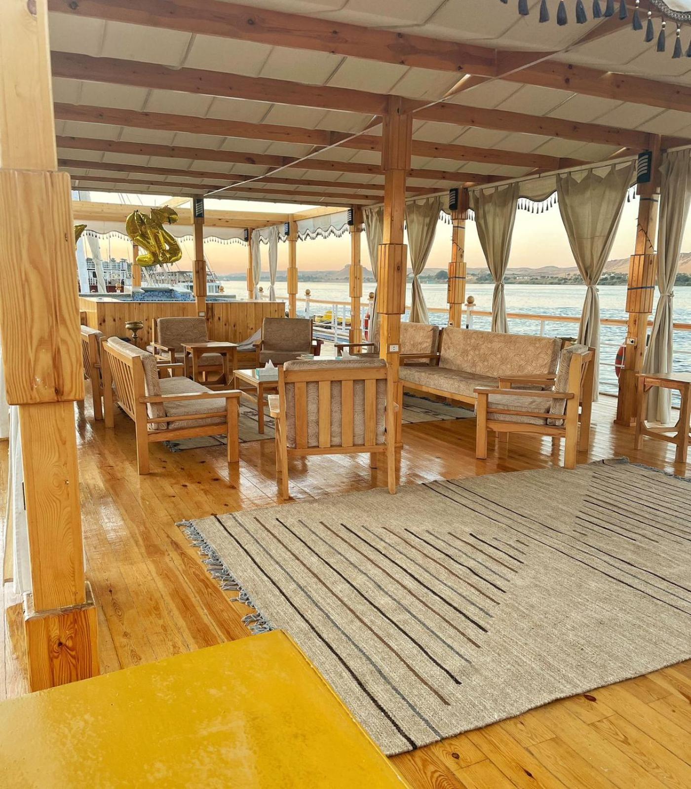 Dahabiya Akhnaton Every Monday from Esna to Aswan for 4 Nights