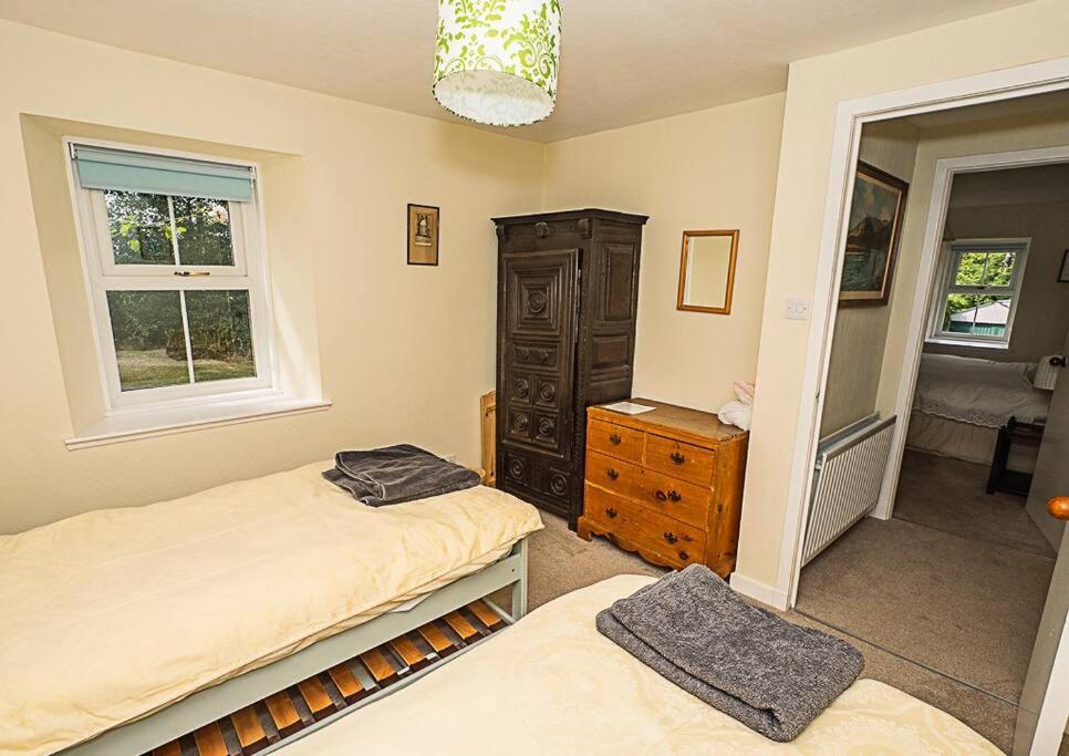 West Lodge 3 bedrooms, near golf course and river view 2