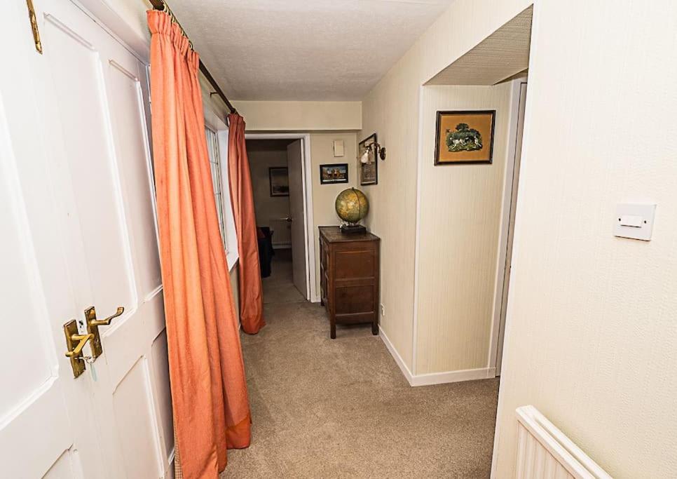 West Lodge 3 bedrooms, near golf course and river view 4