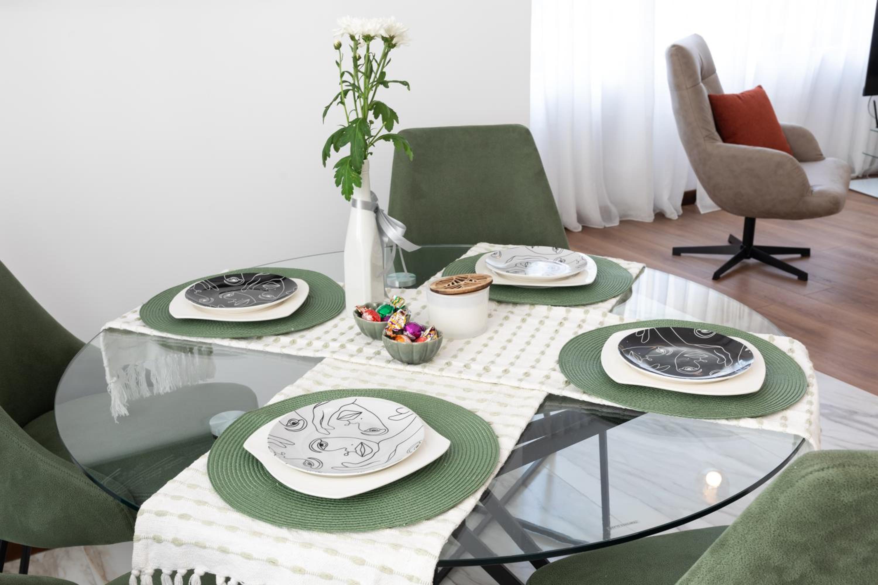 Didi's Central Designer Apartments