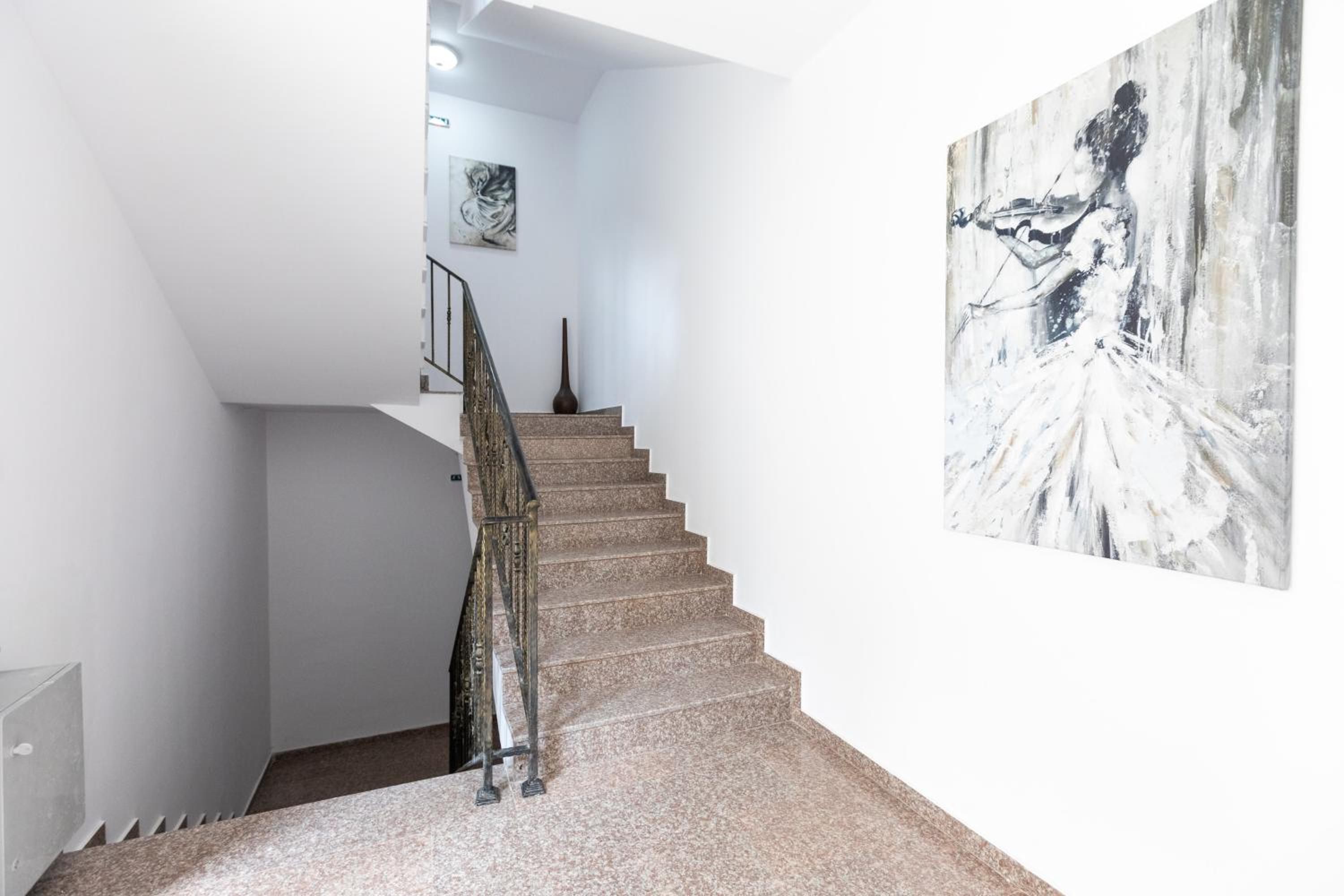 Didi's Central Designer Apartments