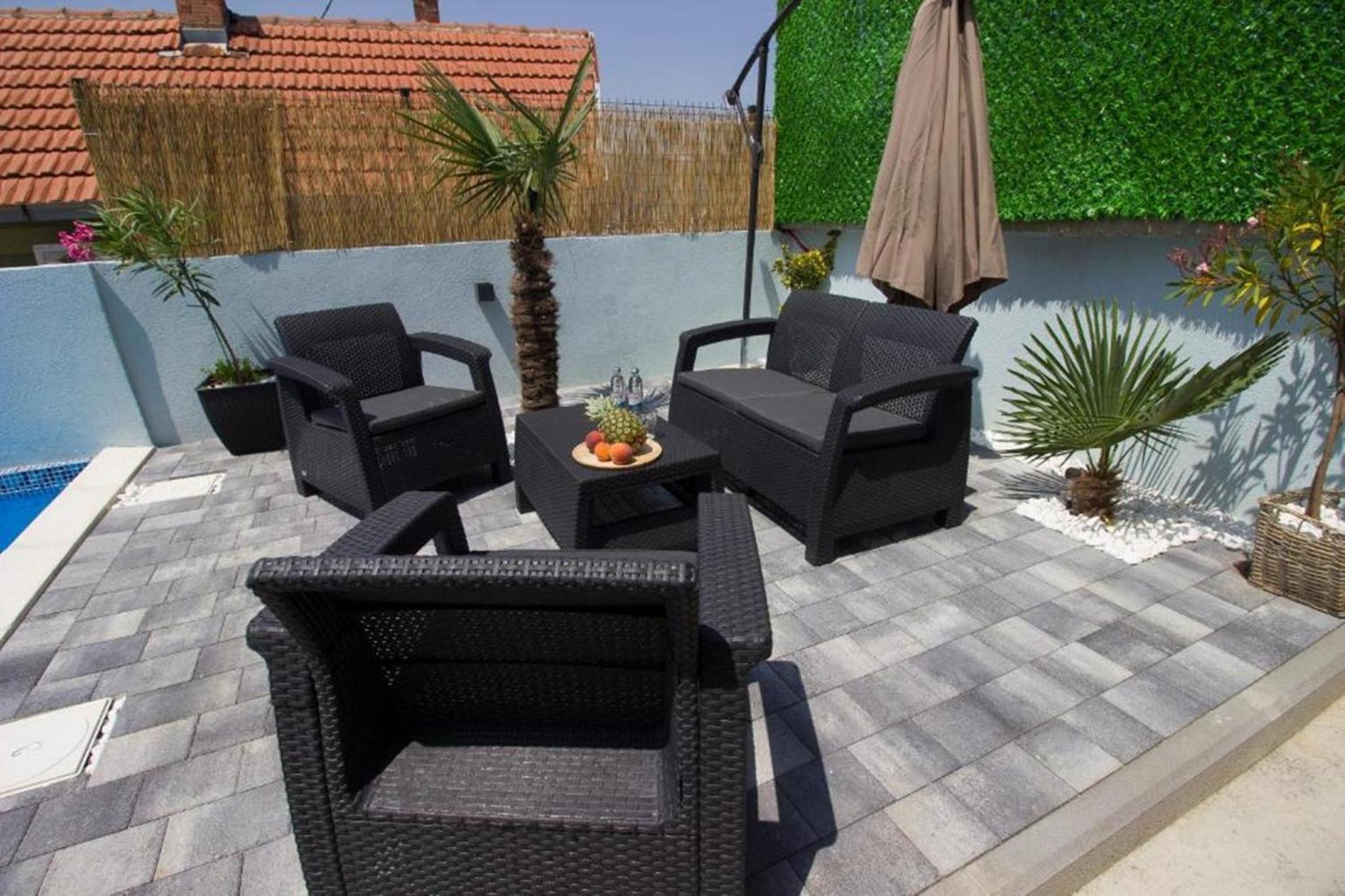 Summer House with Heated Swimming Pool