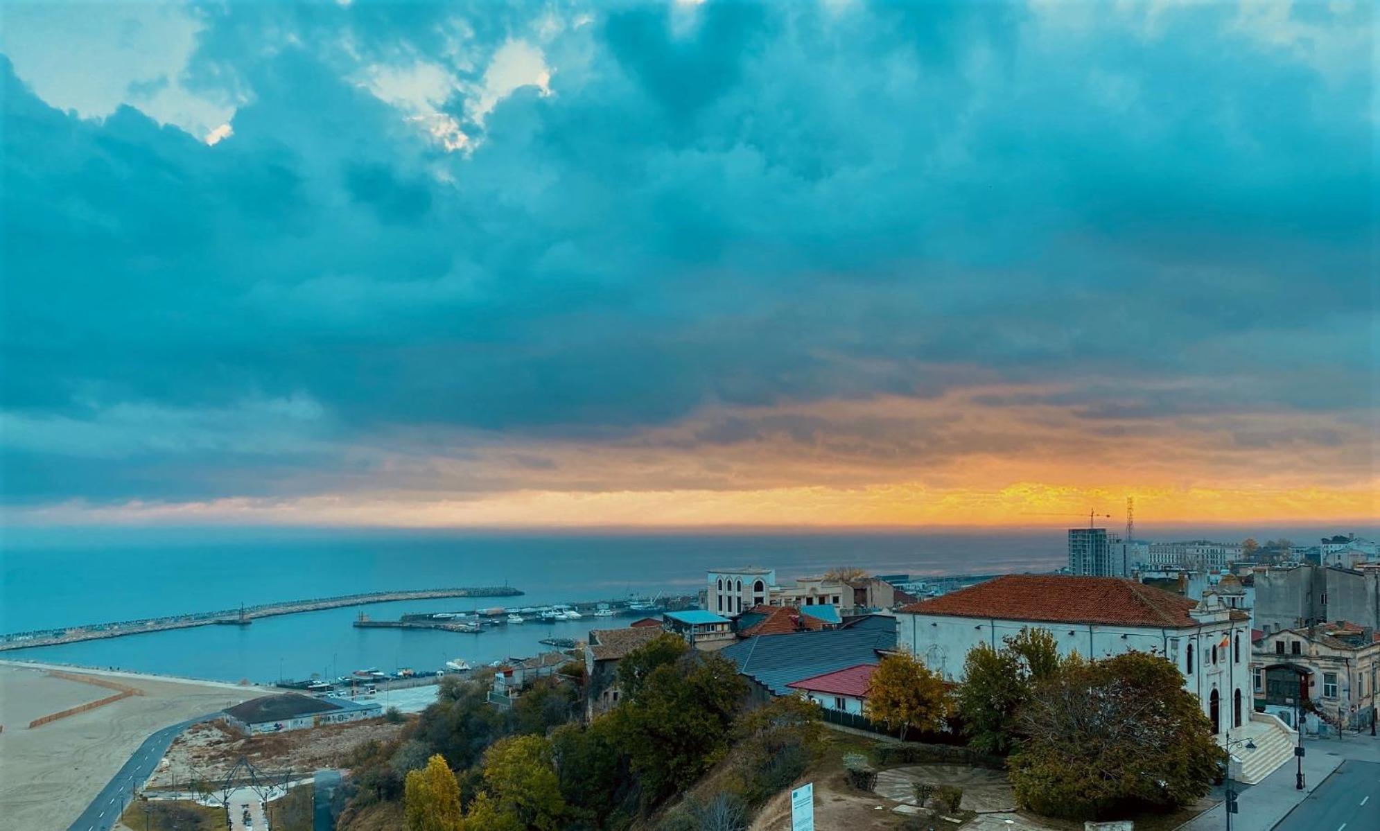 Seaview Residence