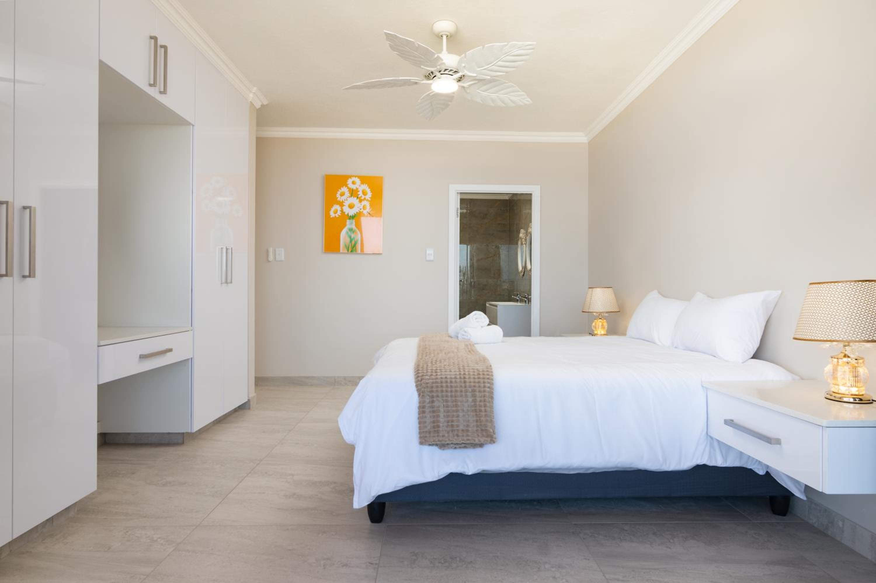 Shanthi Apartment 7