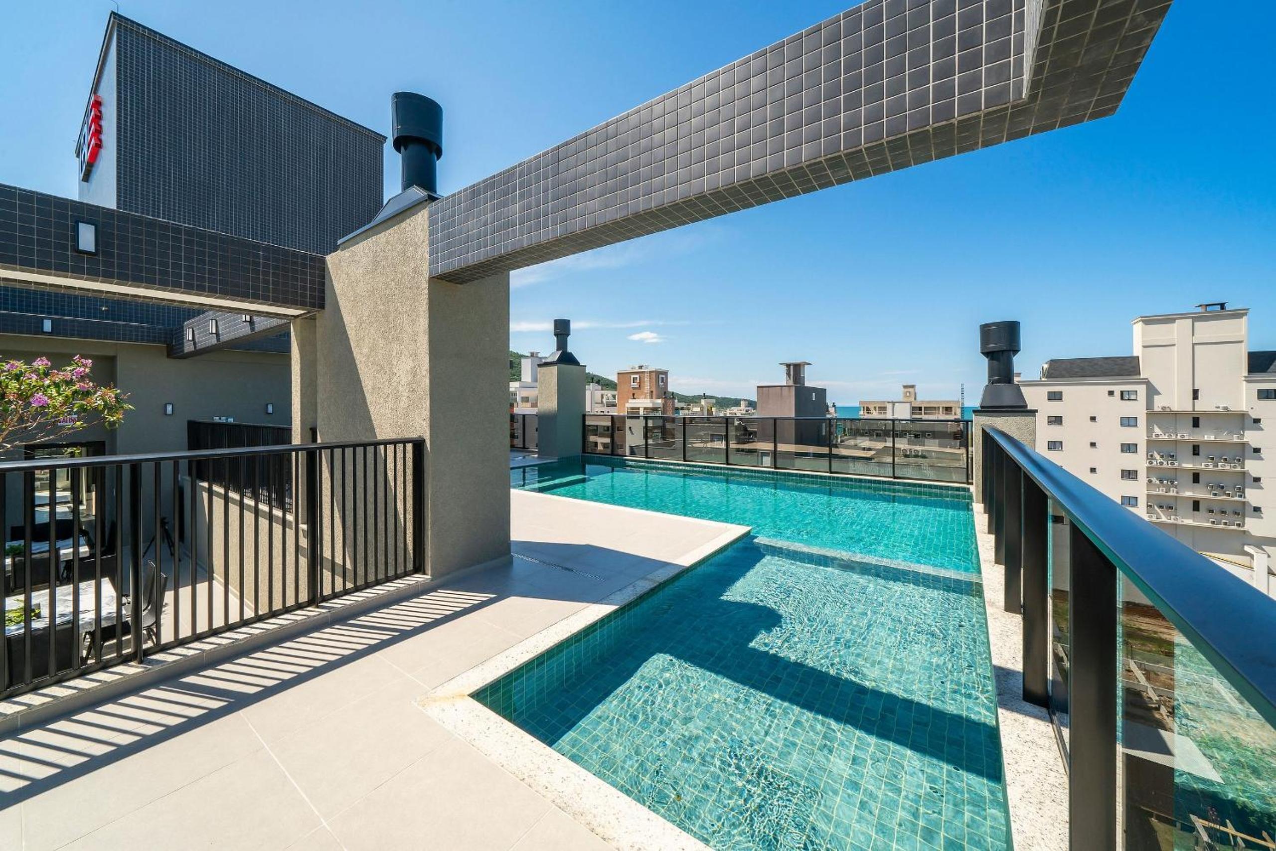 Sunny Flats