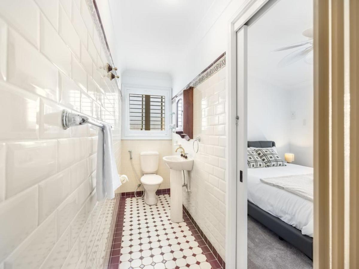 Riverfront Oasis Spacious 5BR Luxury w 10m Pool
