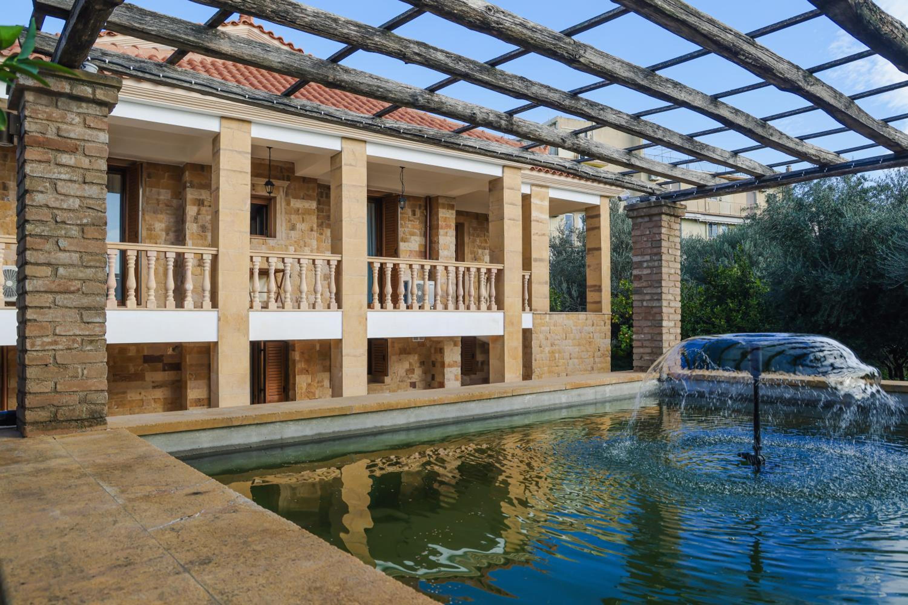 Archontiko Frideriki Luxury Apartments