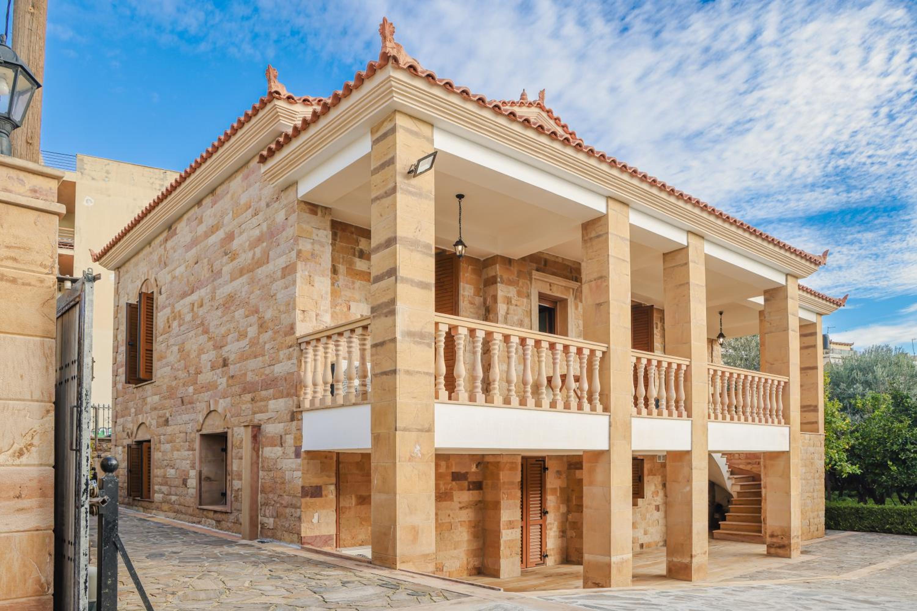Archontiko Frideriki Luxury Apartments