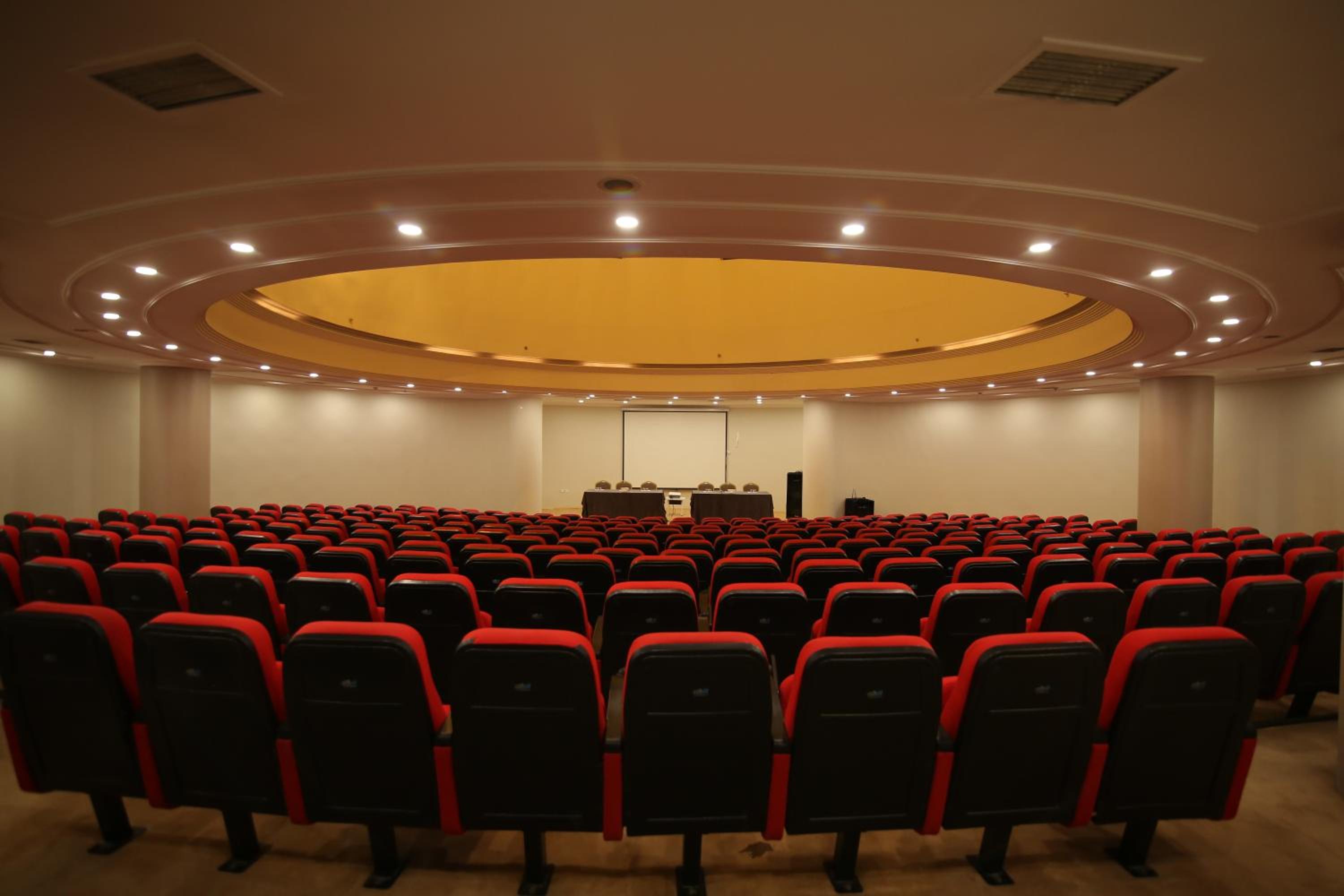 Hotel Excellence Inn - Image 7