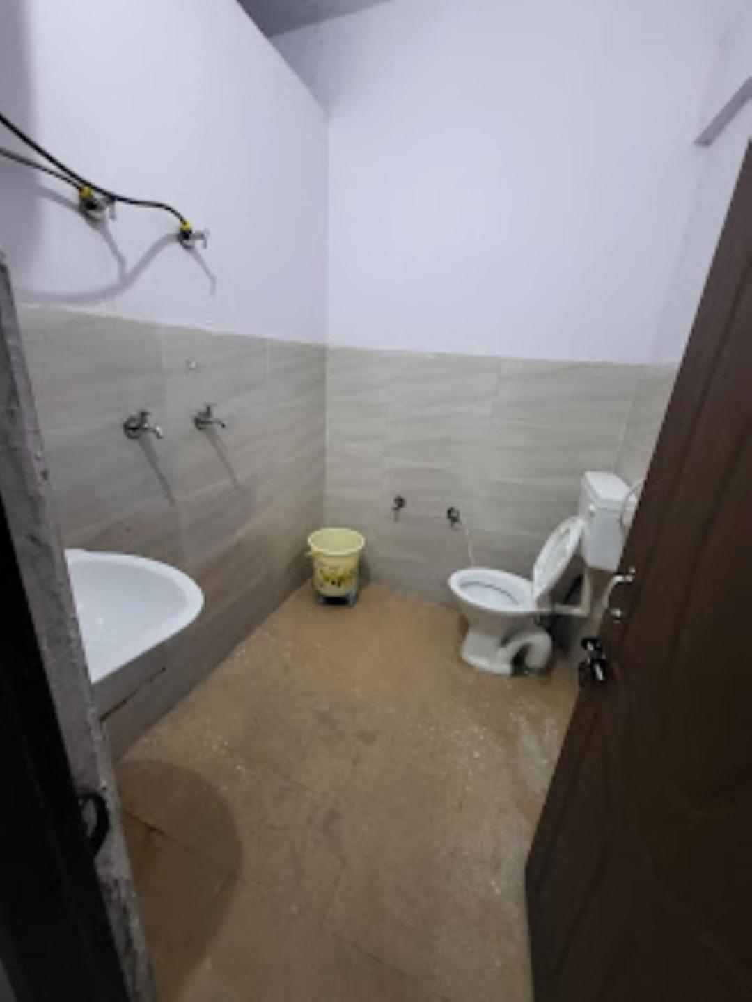 Hotel Mount Inn Badrinath Marg , Birahi , Chamoli