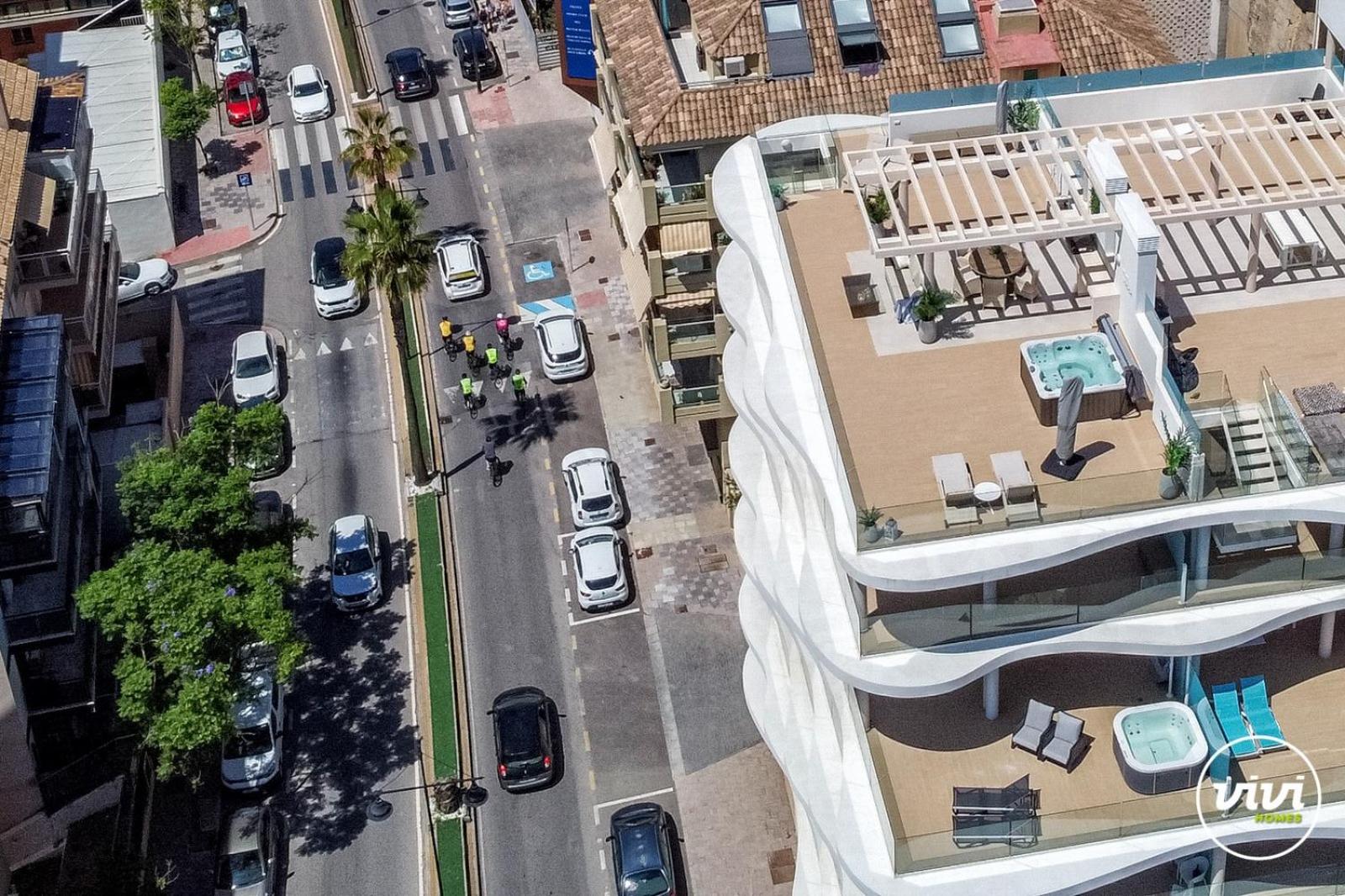 ViVi Homes - La Ola Pool, Terrace & Sea View