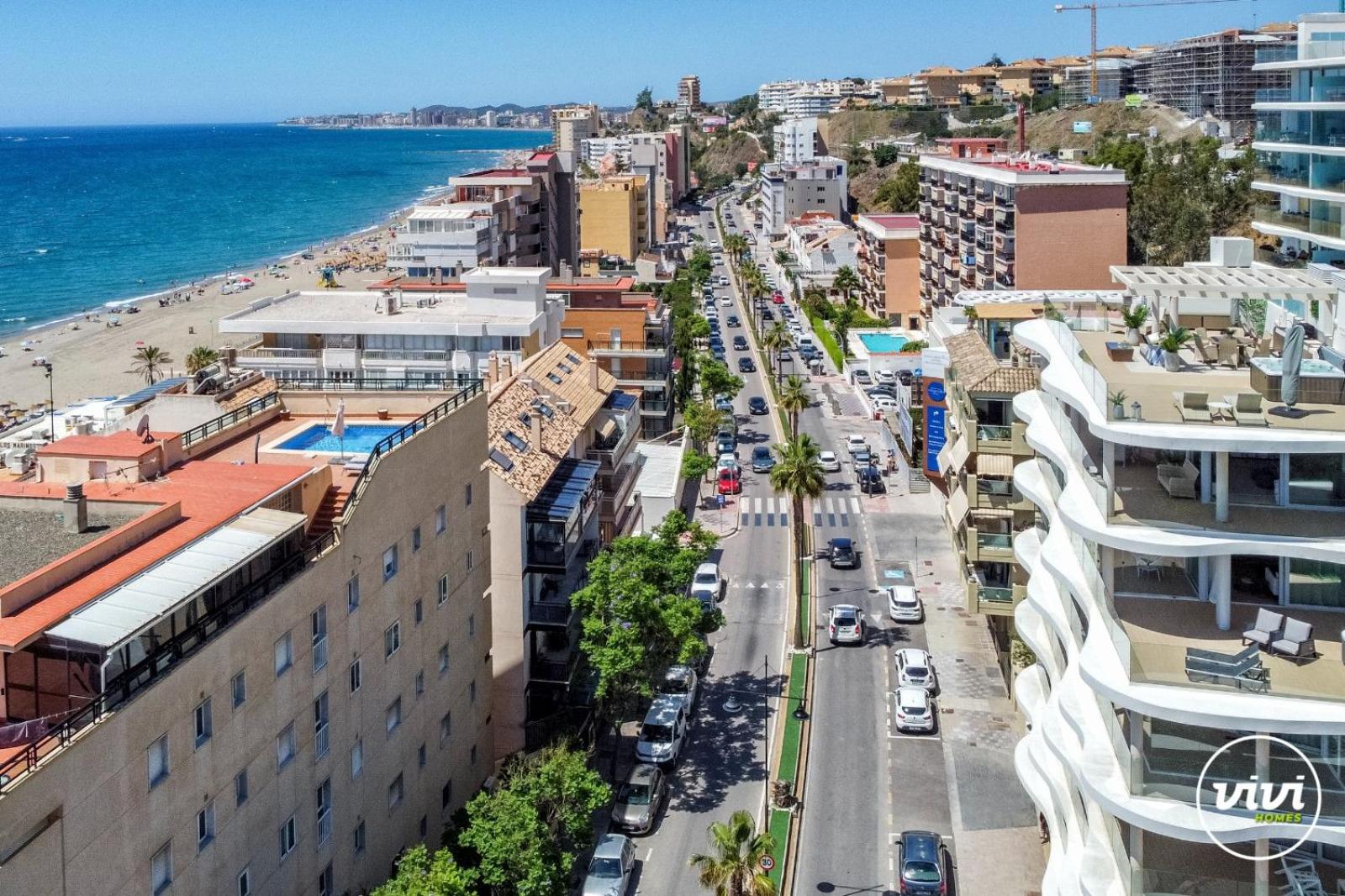 ViVi Homes - La Ola Pool, Terrace & Sea View