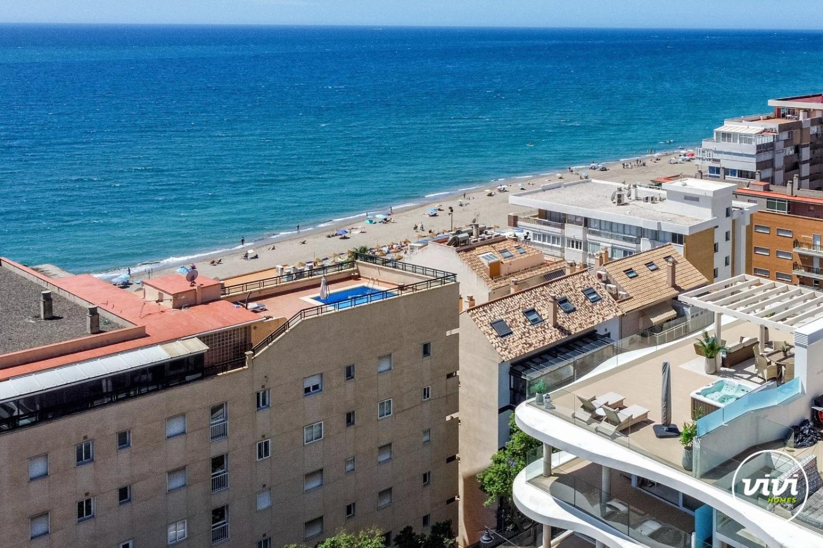 ViVi Homes - La Ola Pool, Terrace & Sea View