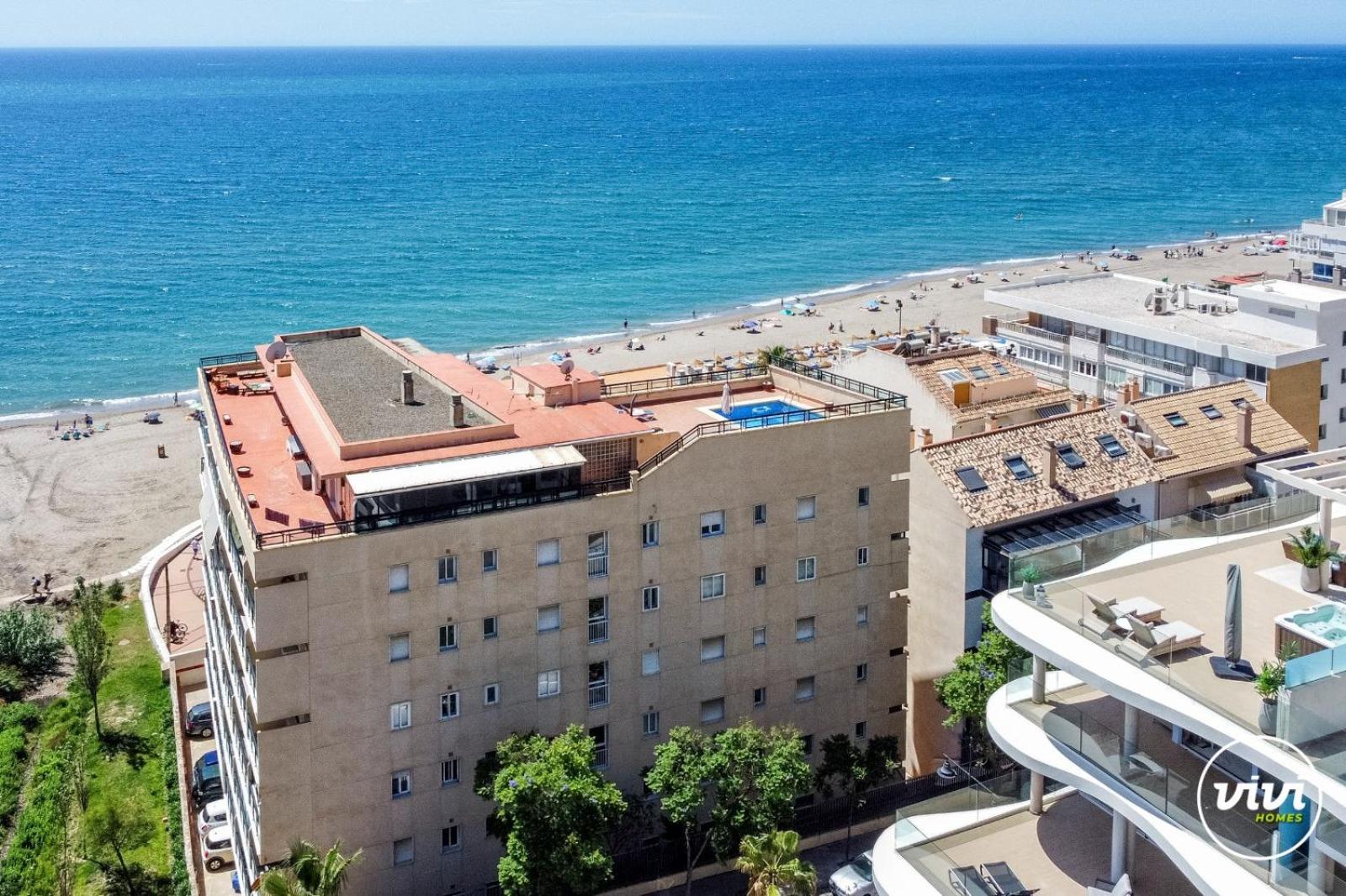 ViVi Homes - La Ola Pool, Terrace & Sea View