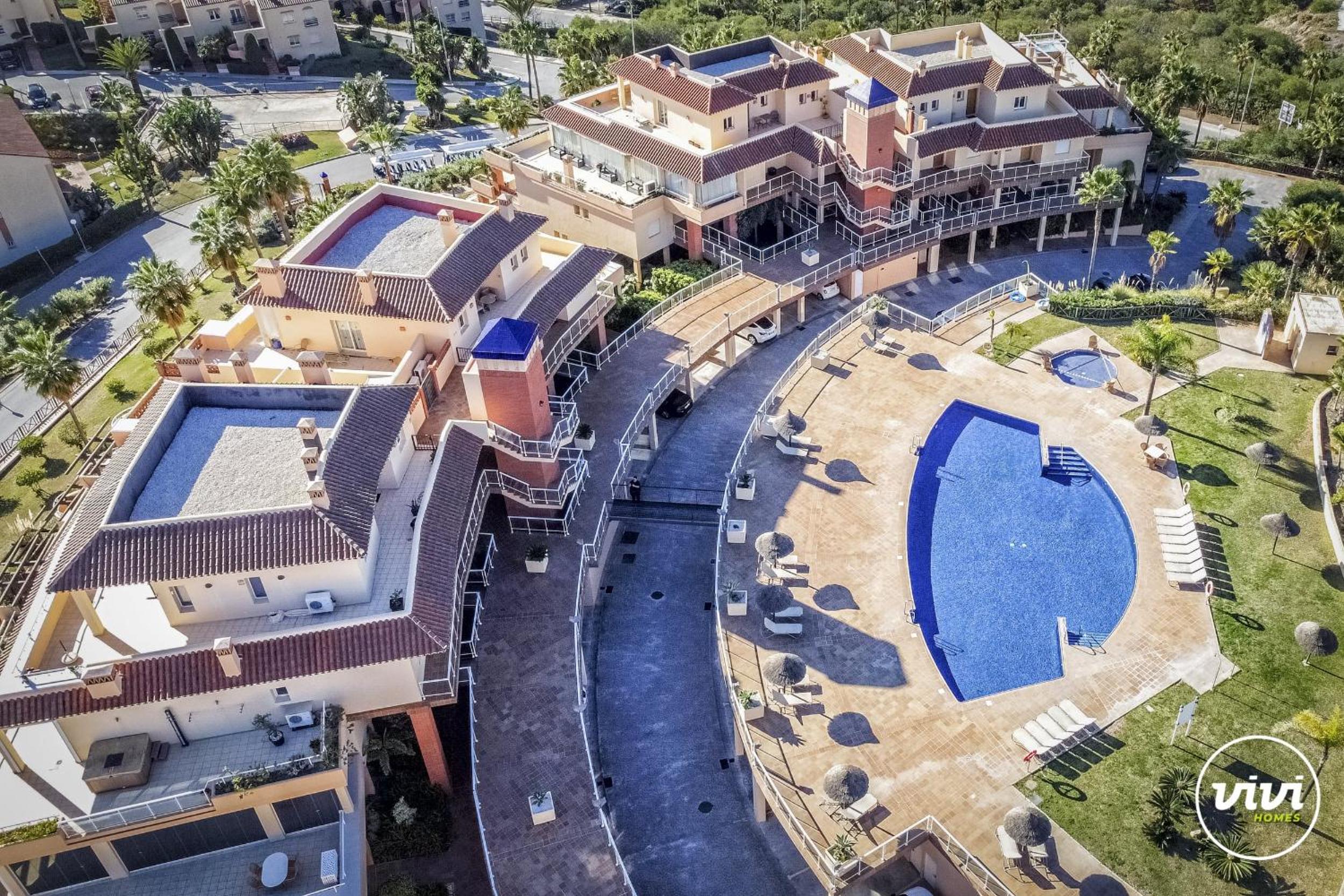 ViVi Homes - Olsson Pool, Terrace & Beach