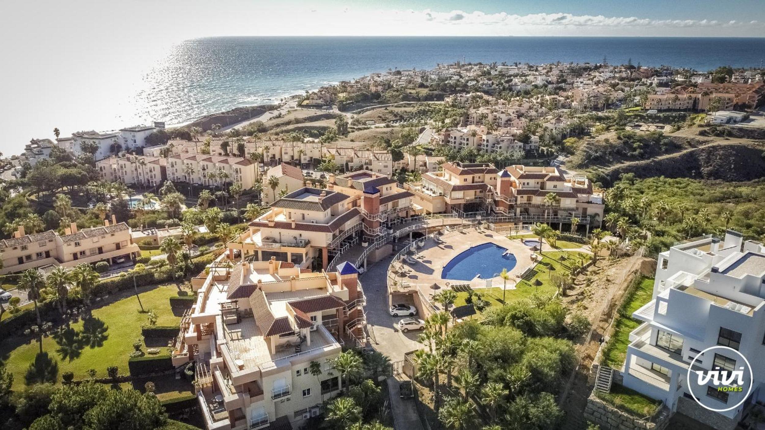 ViVi Homes - Olsson Pool, Terrace & Beach