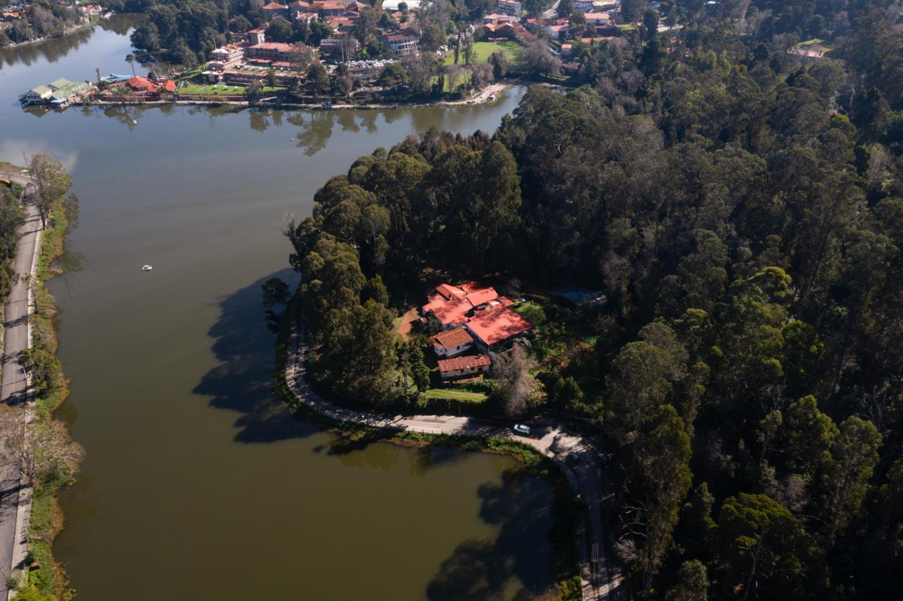 SaffronStays Dunnottar South By Kodai Lake- A 3-BDR villa view 2