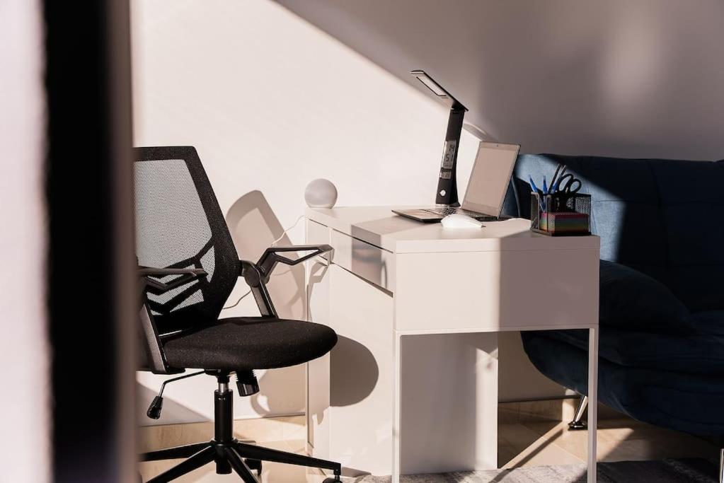 Digital Nomad Suites with Free Gym Pass and Office Setup
