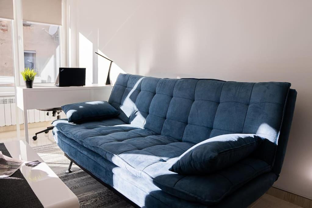 Digital Nomad Suites with Free Gym Pass and Office Setup