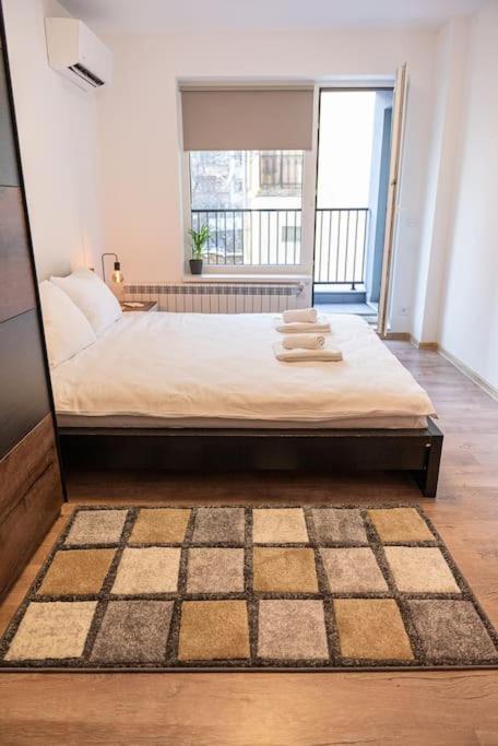 Digital Nomad Suites with Free Gym Pass and Office Setup