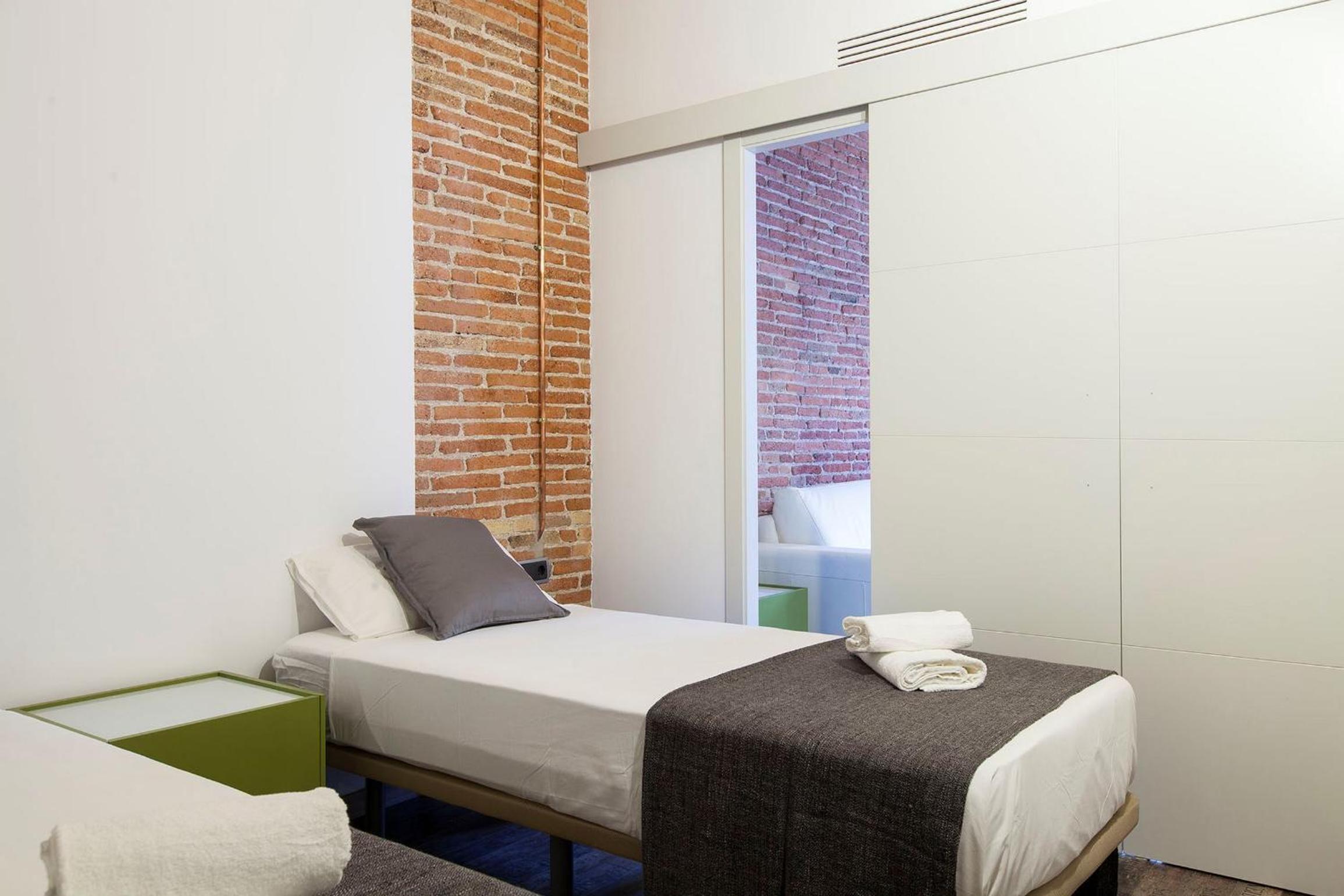 AB Paral·lel Spacious Apartments