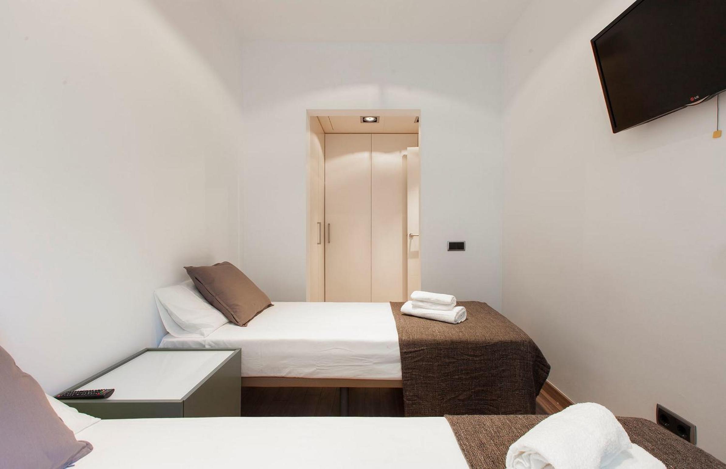 AB Paral·lel Spacious Apartments
