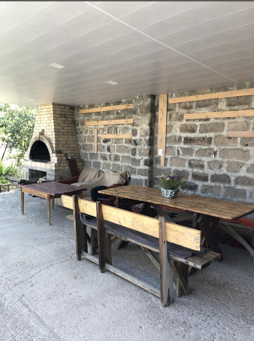 Julia's Place - Apartment, Garden & BBQ