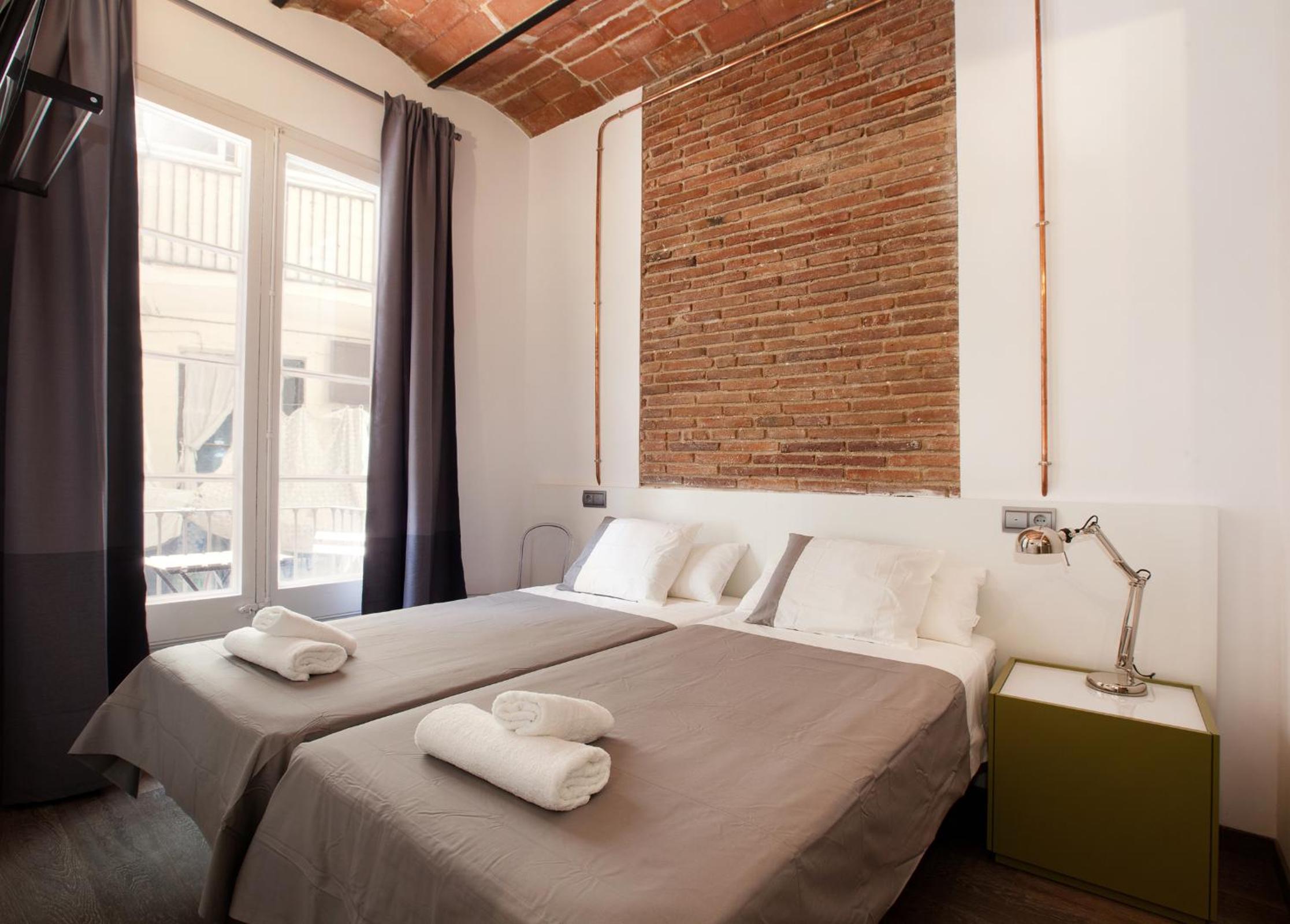 AB Paral·lel Spacious Apartments