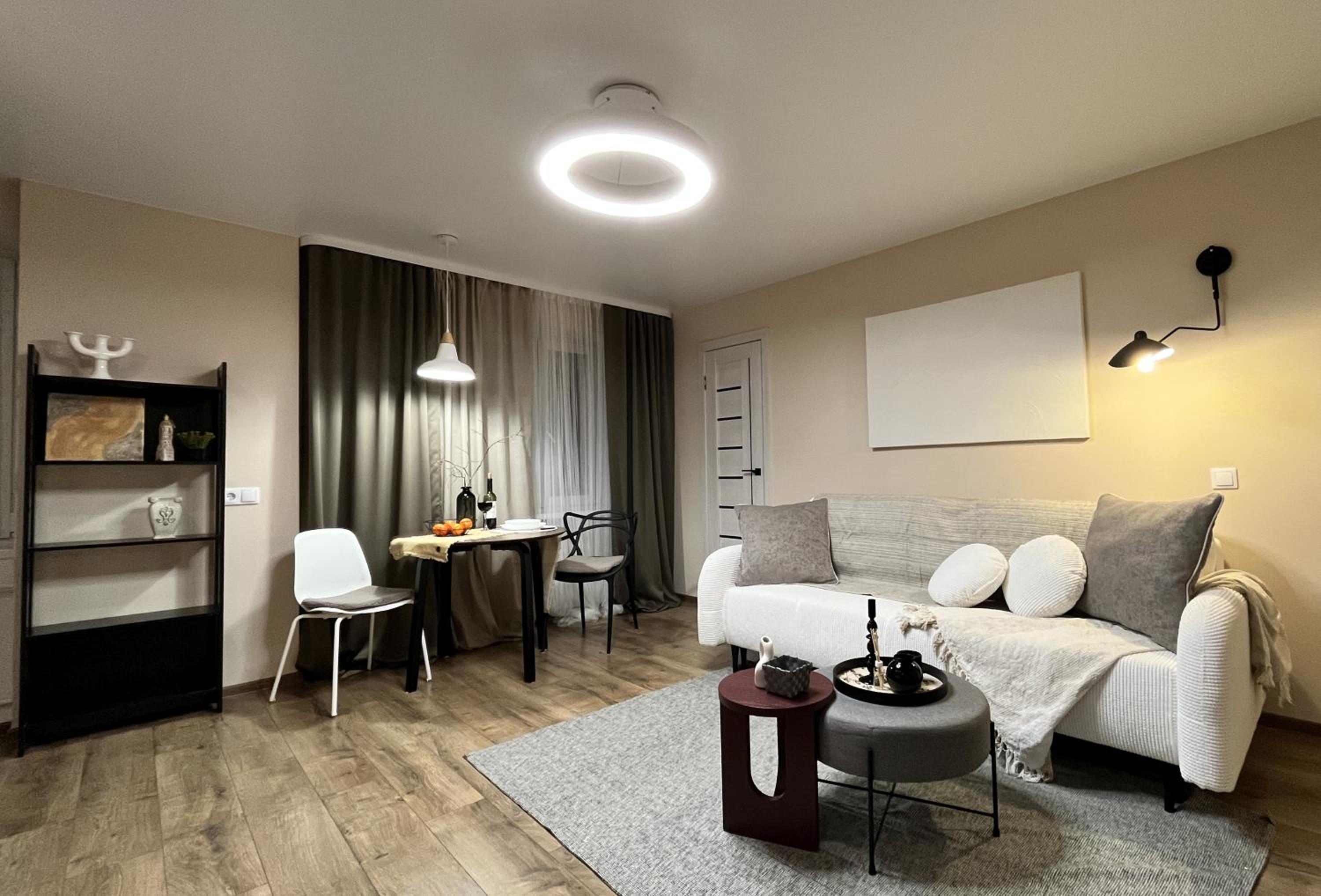 New Charm Apartments near Border