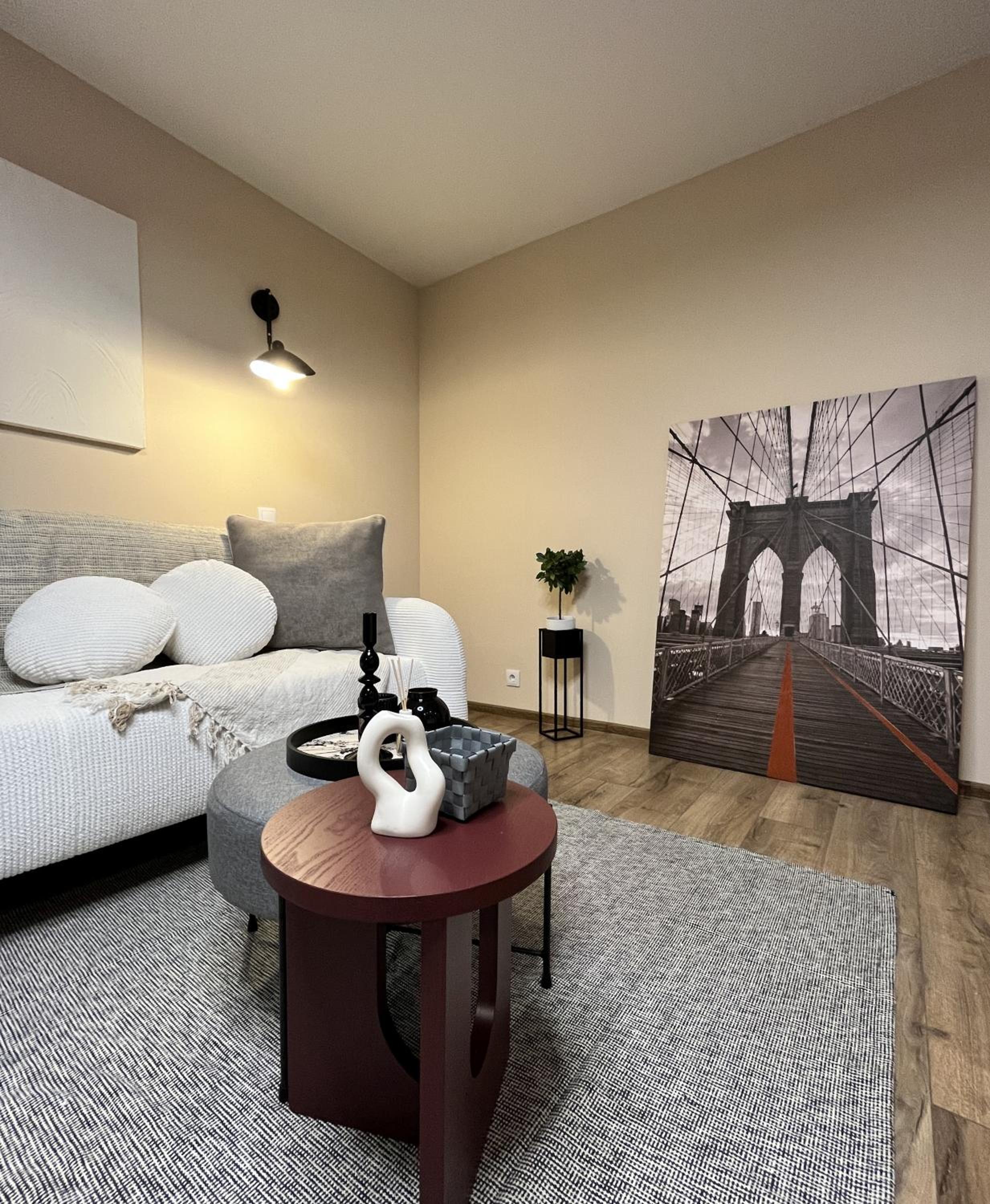 New Charm Apartments near Border