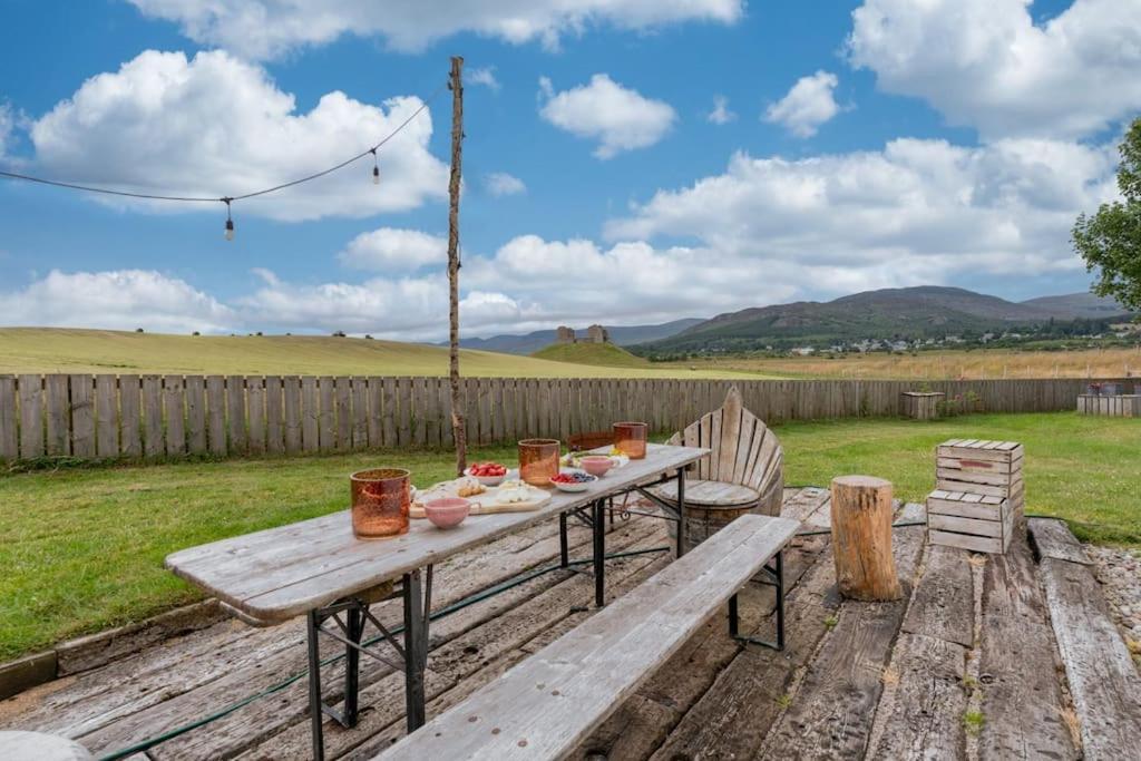 Jacobite Lodge by The House of Danu view 2