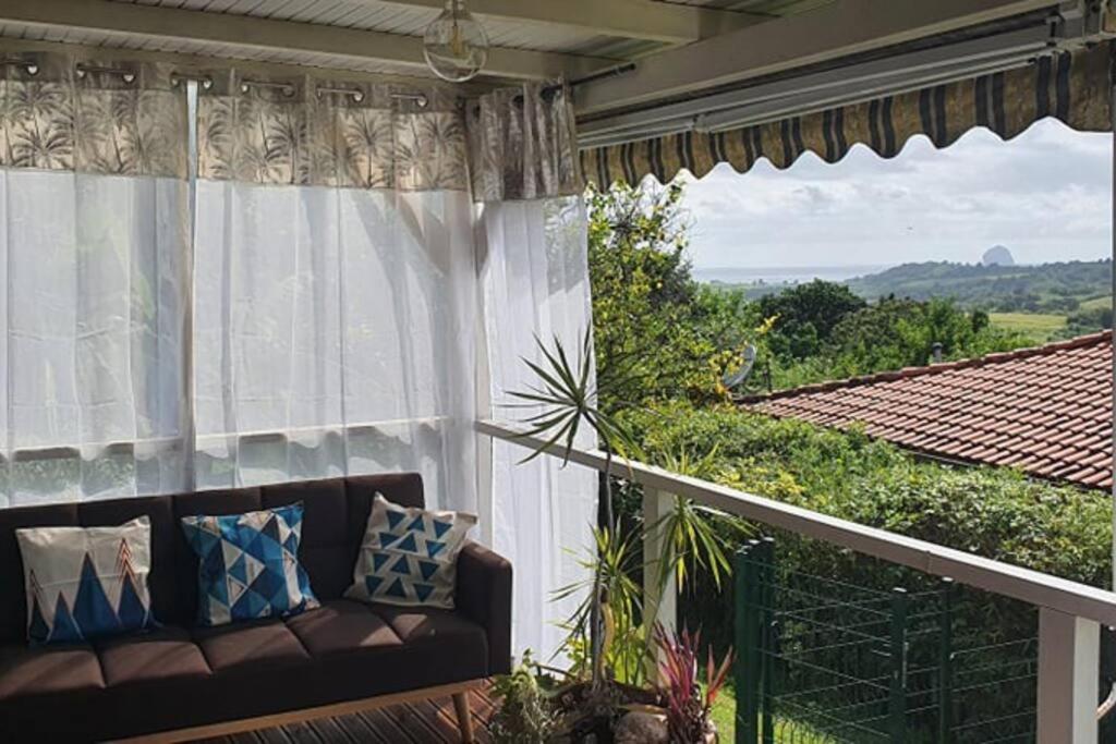 Bungalow vue mer avec jardin view 2