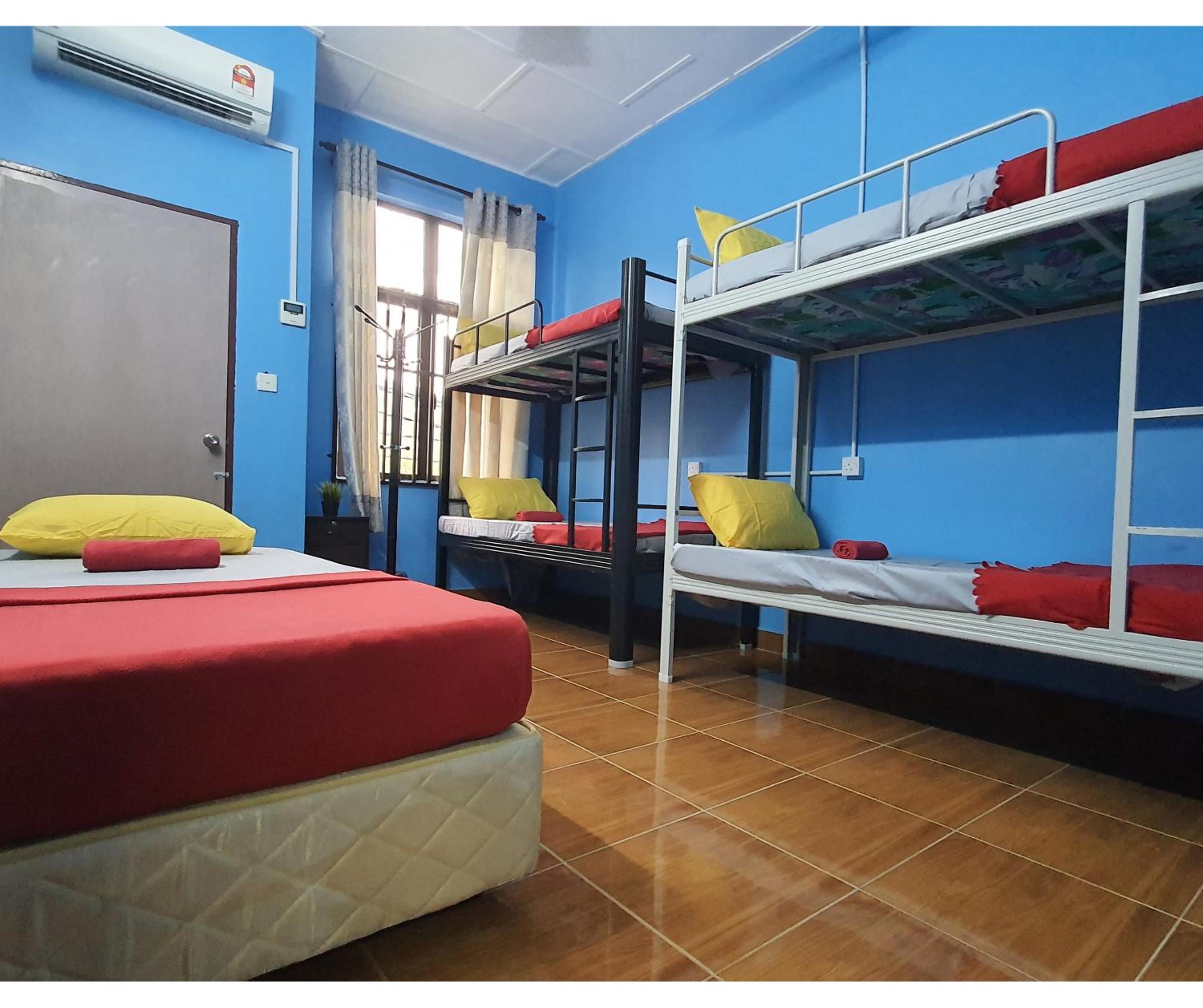 ShopLot Hostel Pangkor photo 6