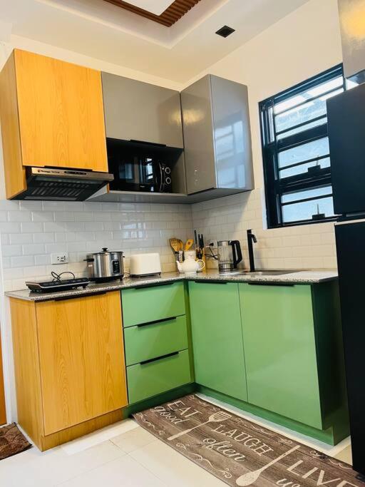 Modern Home and Stylish Design view 5