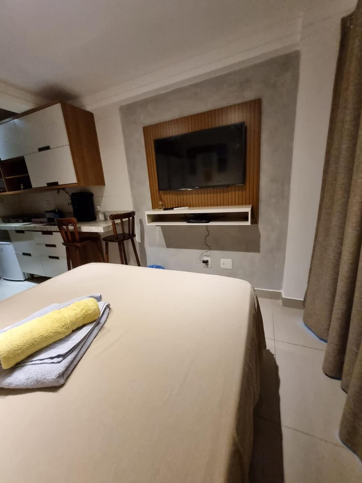 Confortável Flat com vista parcial do mar de Intermares