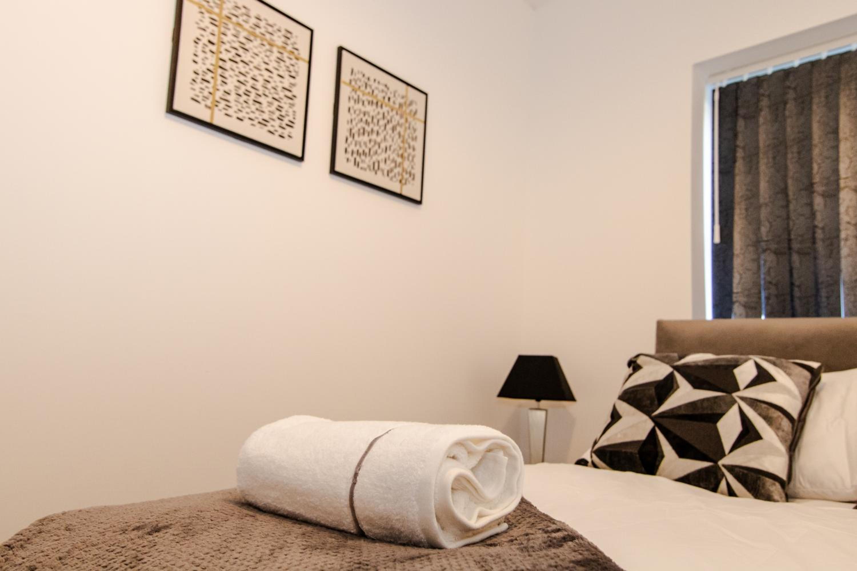 Monthly Discounts: Luxury House Near Durham City view 2