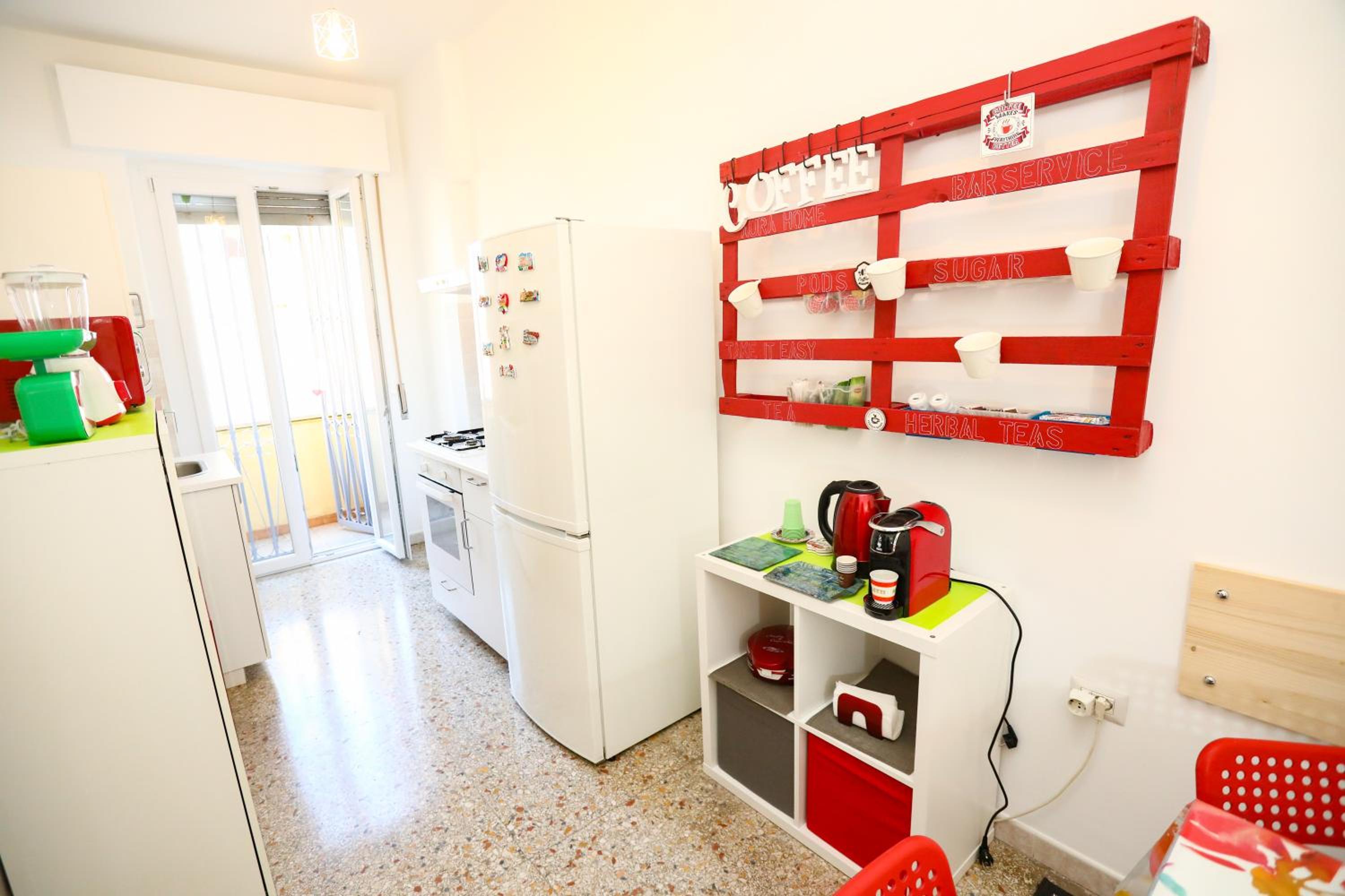 Aura Home Grazioso Appartamento a Pochi Passi dalla Metro A e C