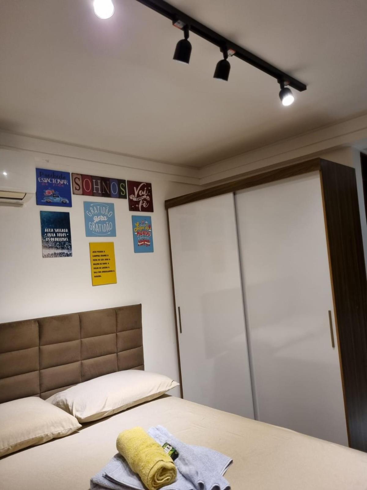 Confortável Flat com vista parcial do mar de Intermares