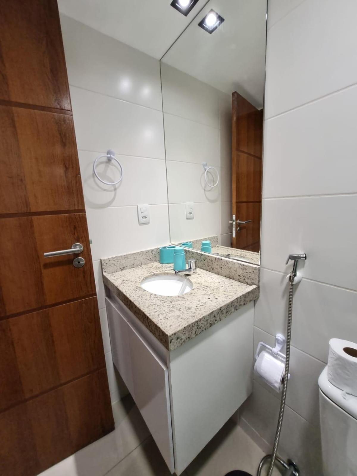 Confortável Flat com vista parcial do mar de Intermares