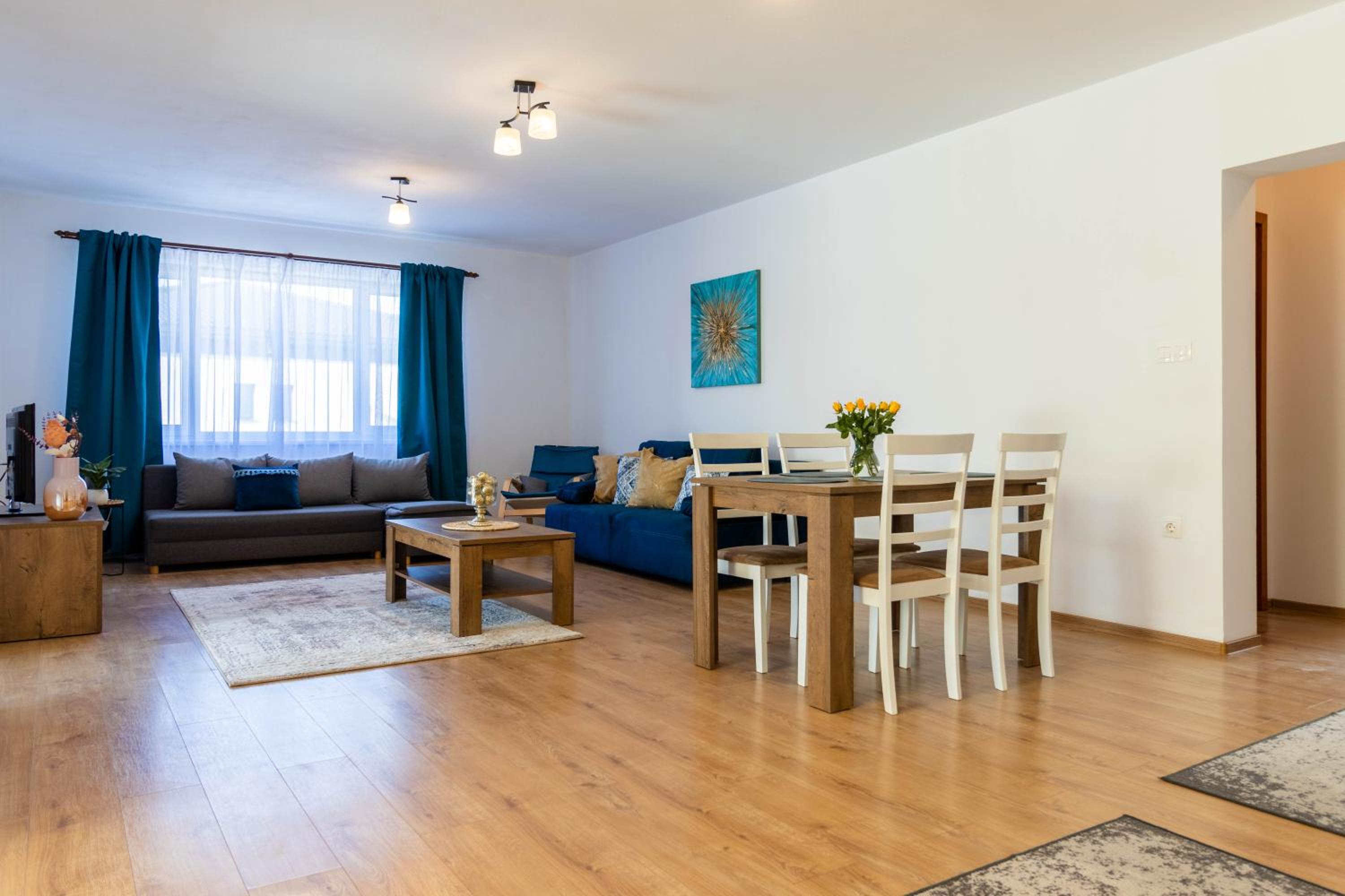 Lotus Apartman I view 3