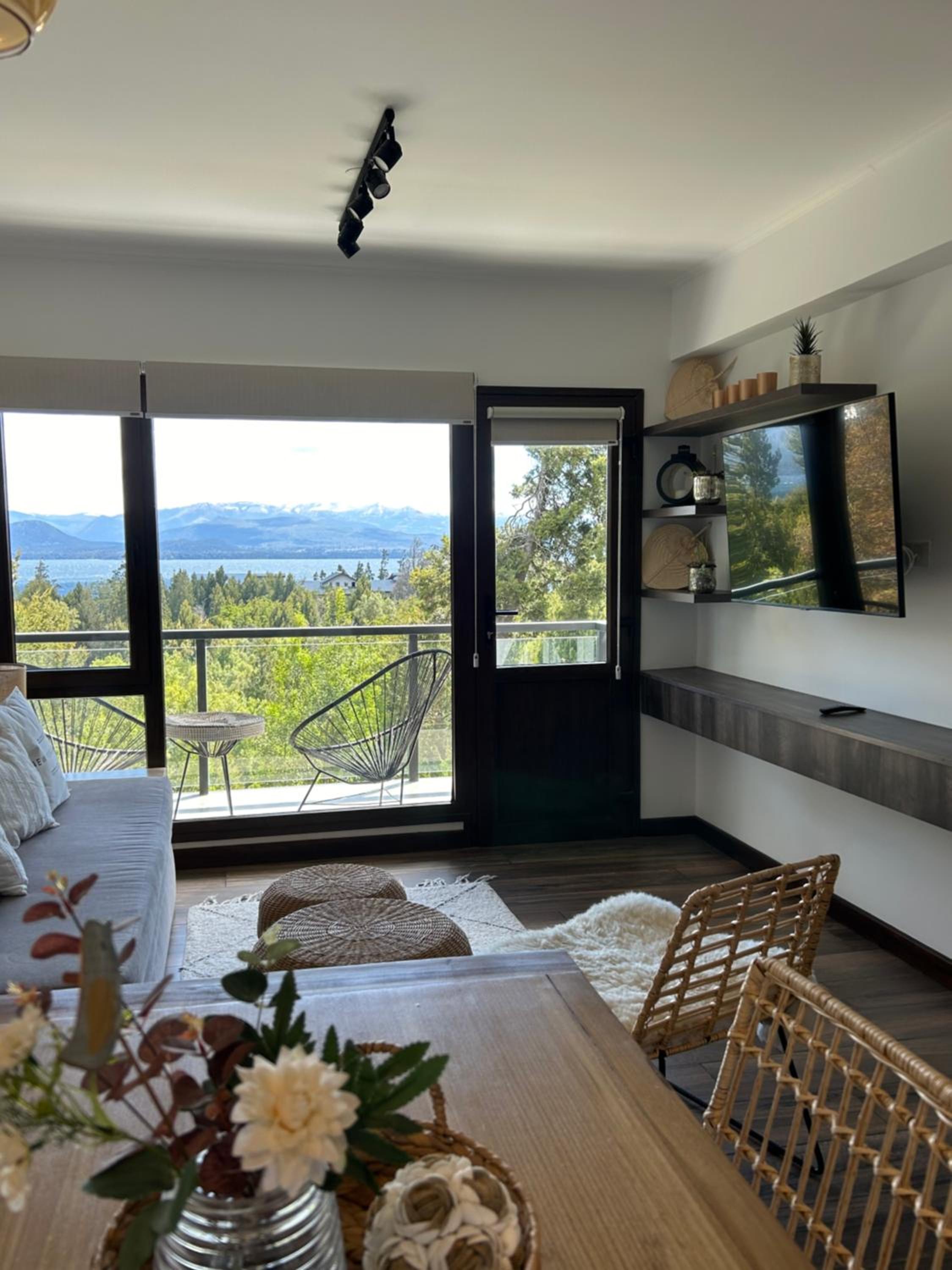 Departamento HOME - Vista Lago y Bosque -