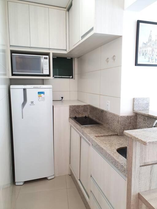 Frente Mar com Piscina, Garagem e Vista Linda