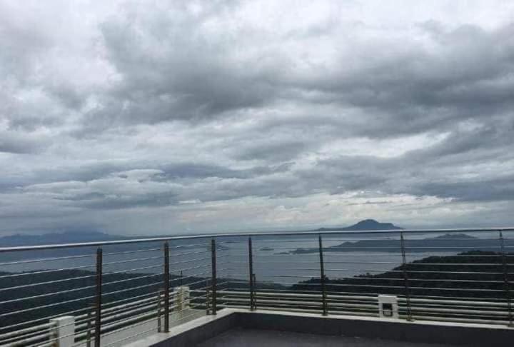 Jhezzy tagaytay staycation view 4