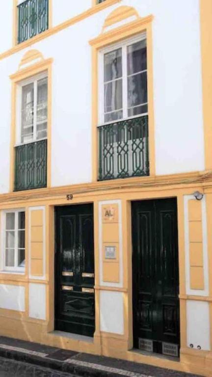 PDL Central Apartments - Four view 2